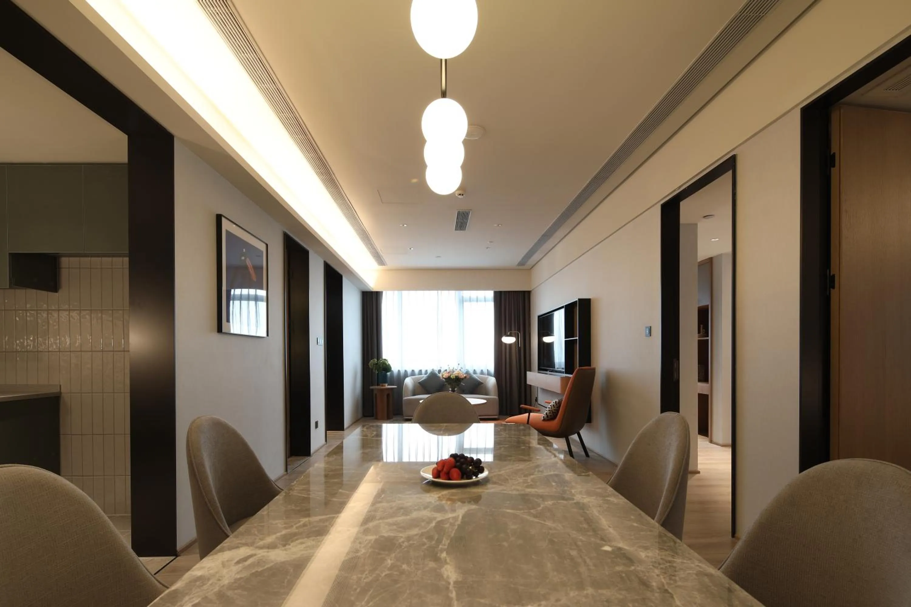 Photo of the whole room in Sunstone Plaza Hotel