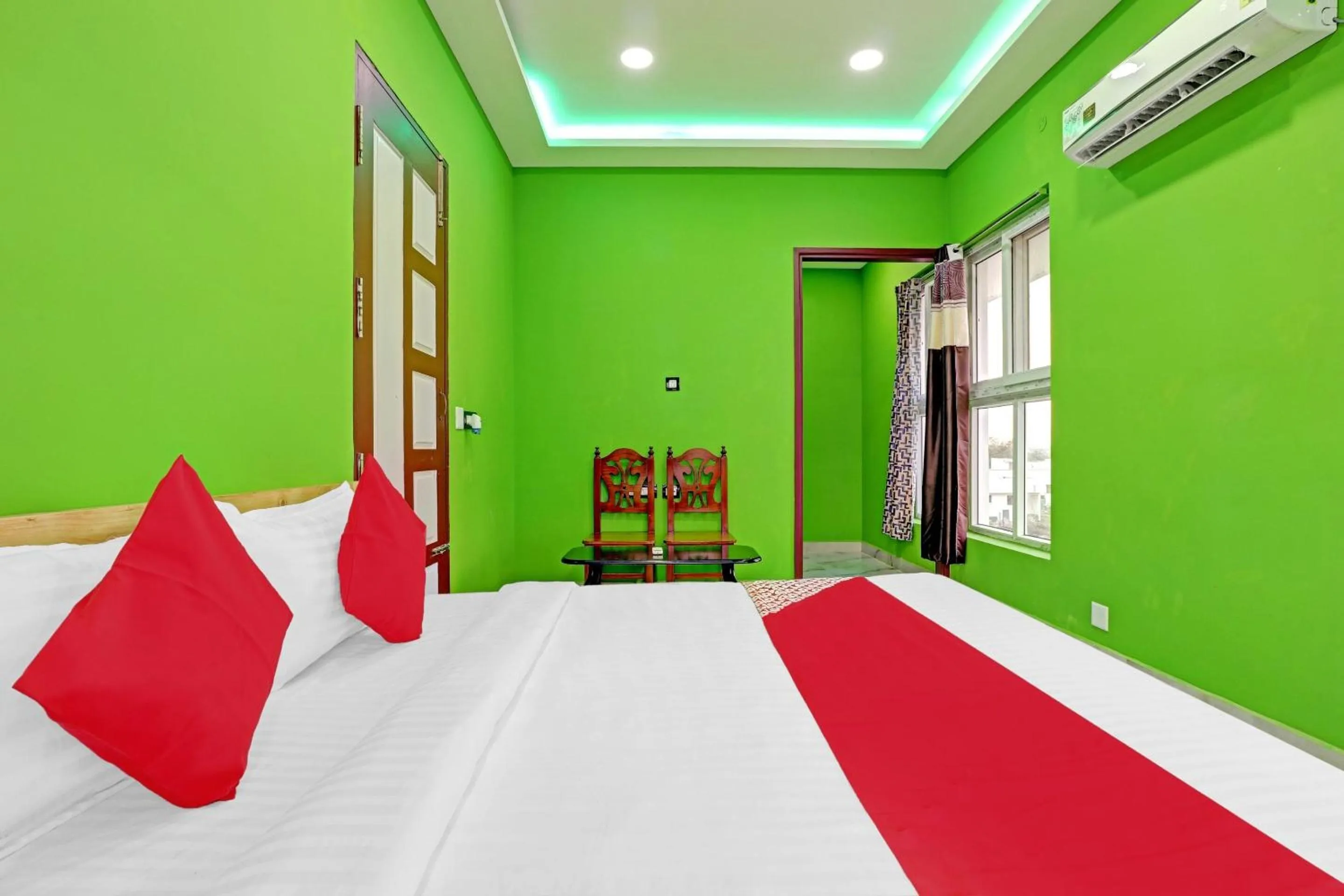 Bedroom in Hotel O Lake View Resort