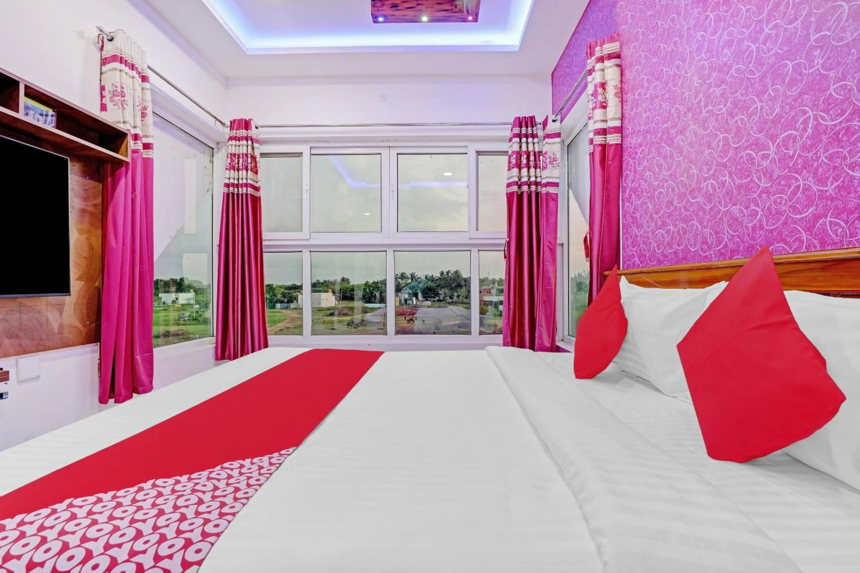 Bedroom in Hotel O Lake View Resort