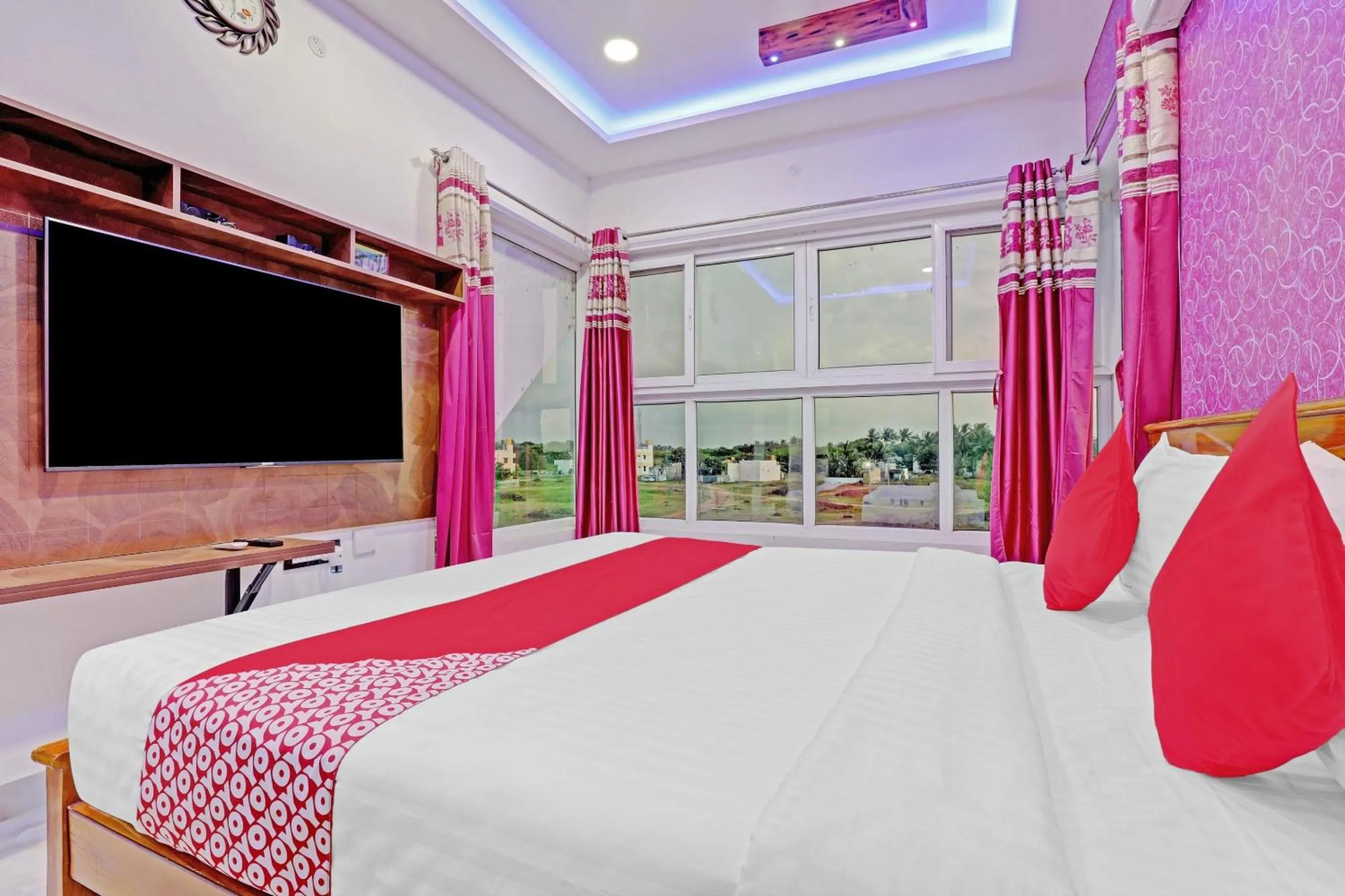 Bedroom in Hotel O Lake View Resort