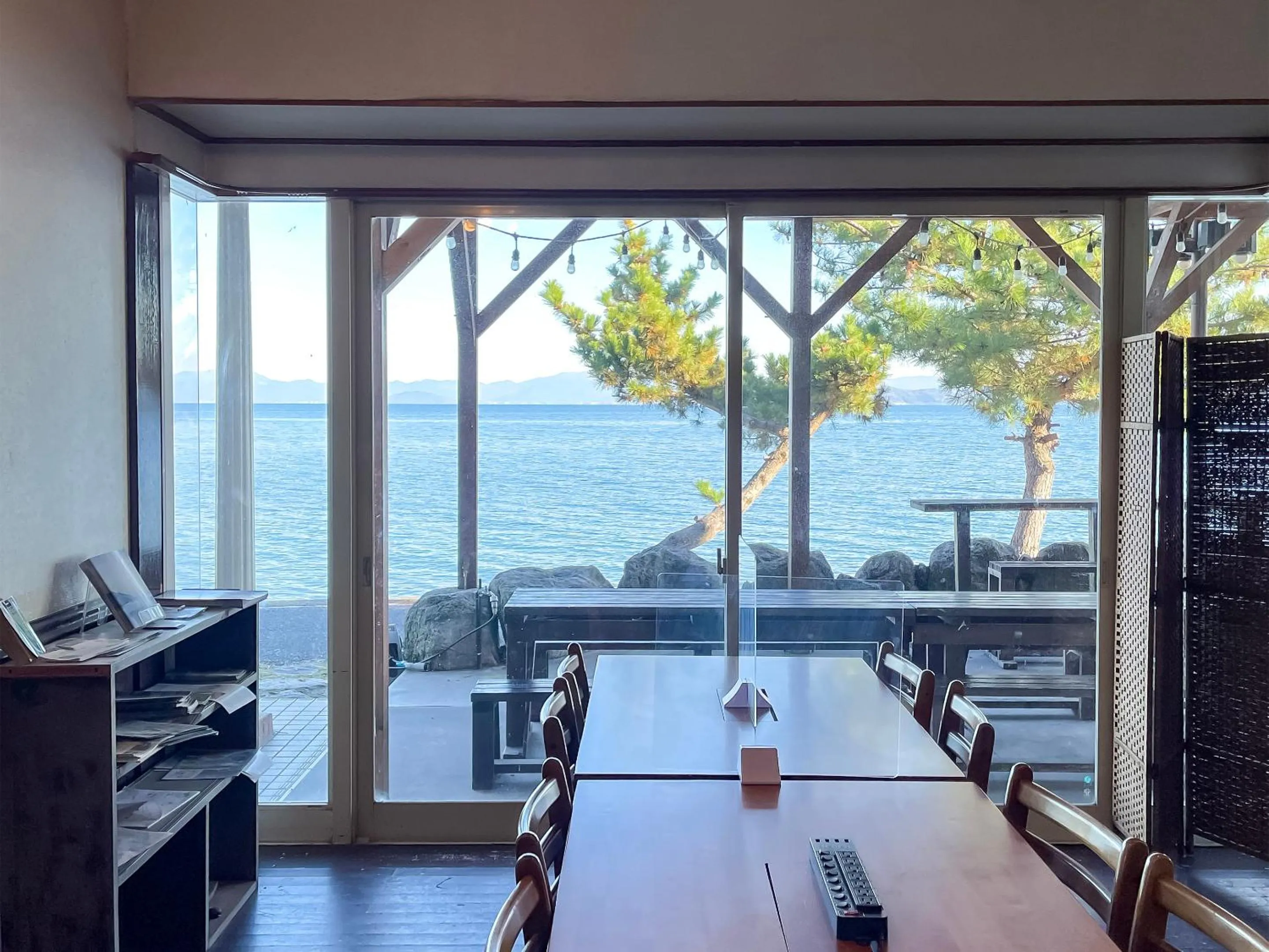 Restaurant/places to eat in Biwa-Lakeside Cottage B B Dylan