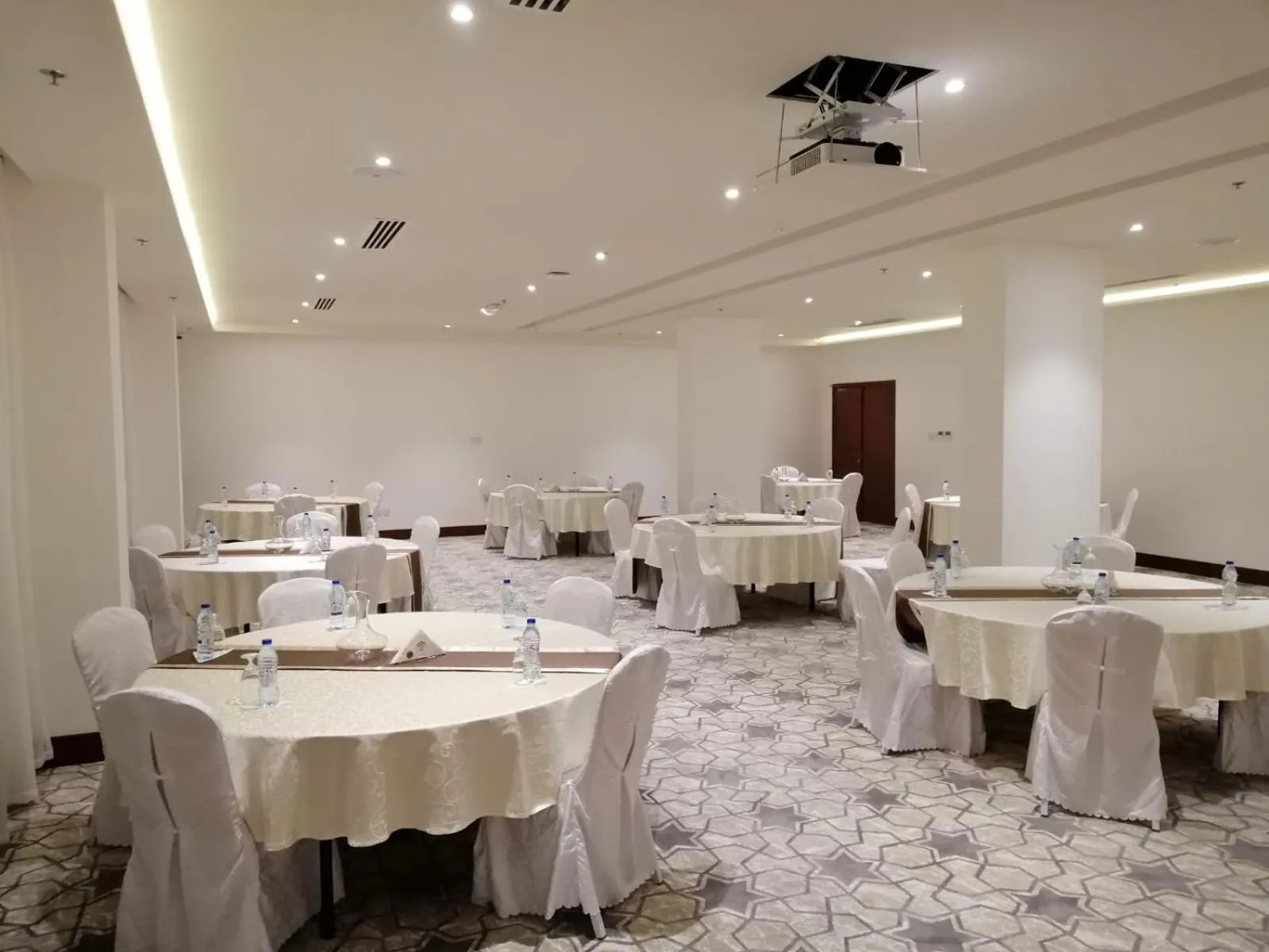 The Plaza Hotel & Resort