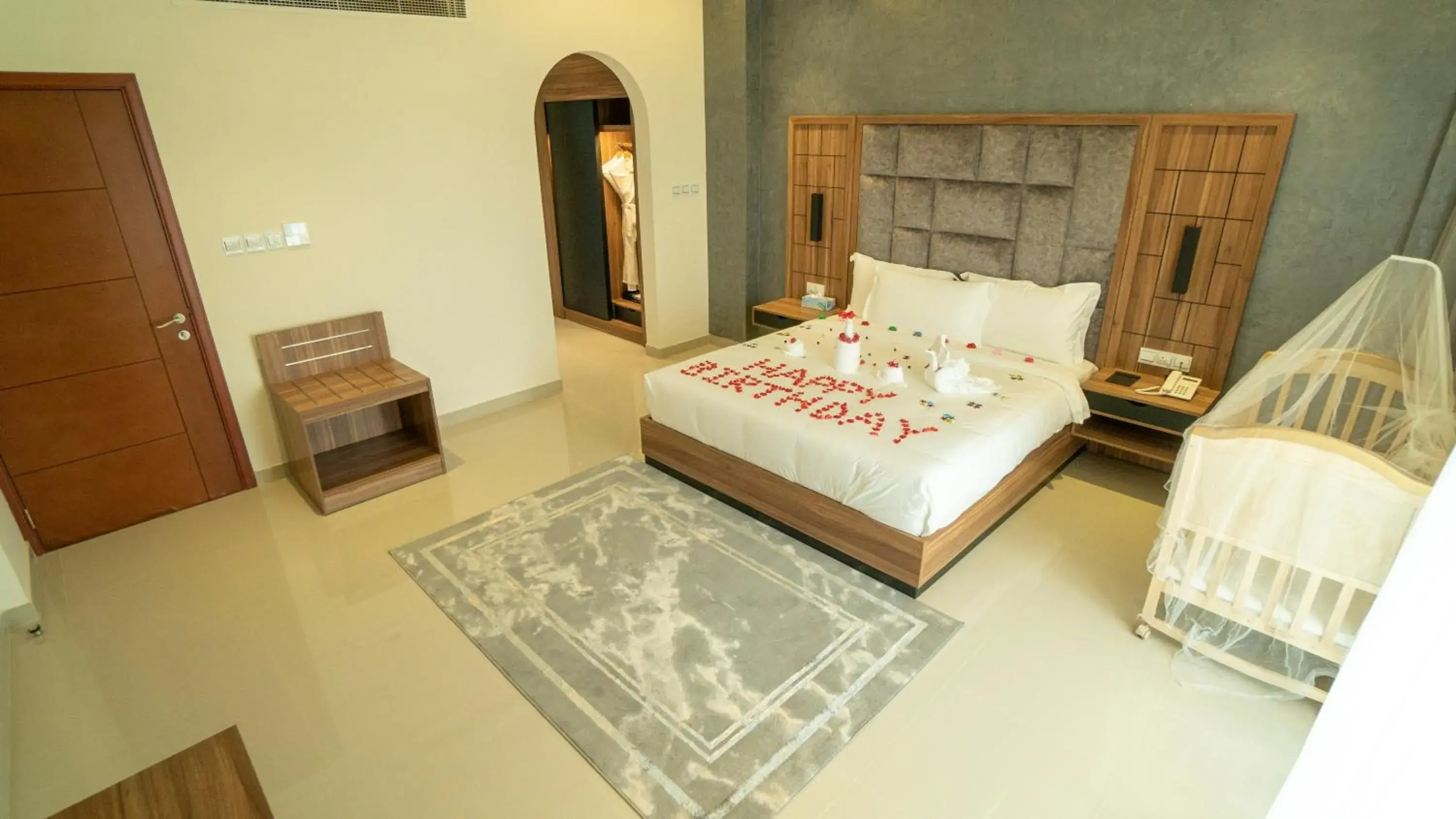 Bed in The Plaza Hotel & Resort Bed in The Plaza Hotel & Resort