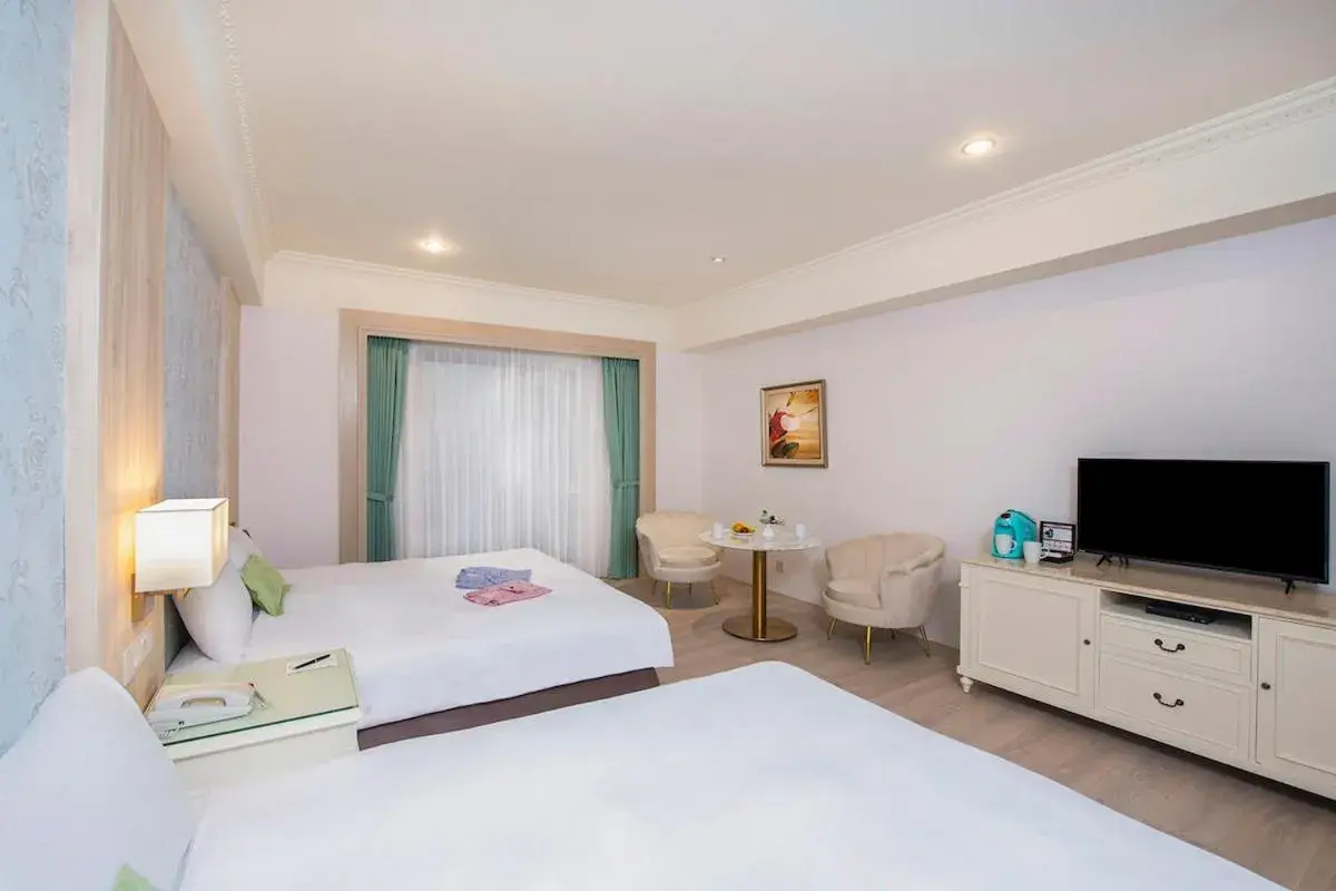 Photo of the whole room, Bed in Hamp Court Palace Taipei Photo of the whole room, Bed in Hamp Court Palace Taipei