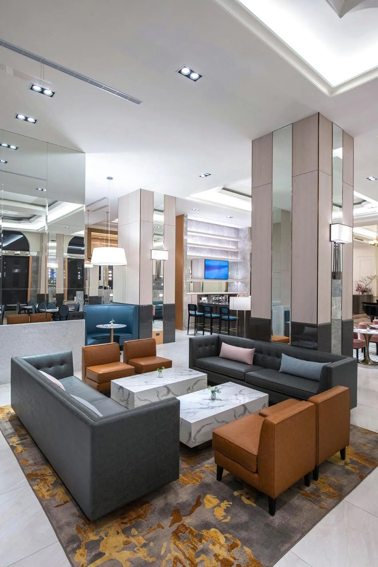 Restaurant/places to eat in Hamp Court Palace Taipei