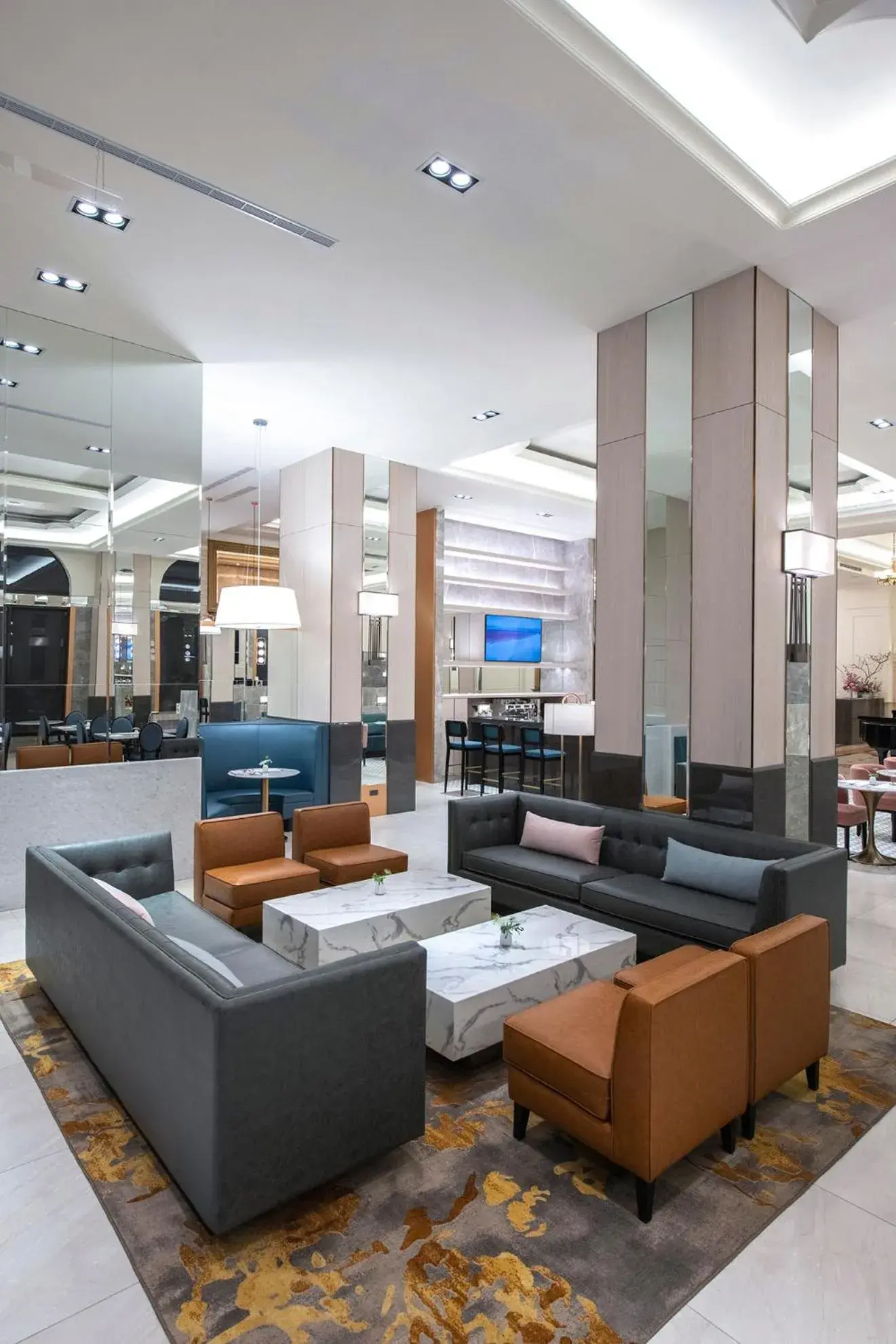 Restaurant/places to eat in Hamp Court Palace Taipei Restaurant/places to eat in Hamp Court Palace Taipei