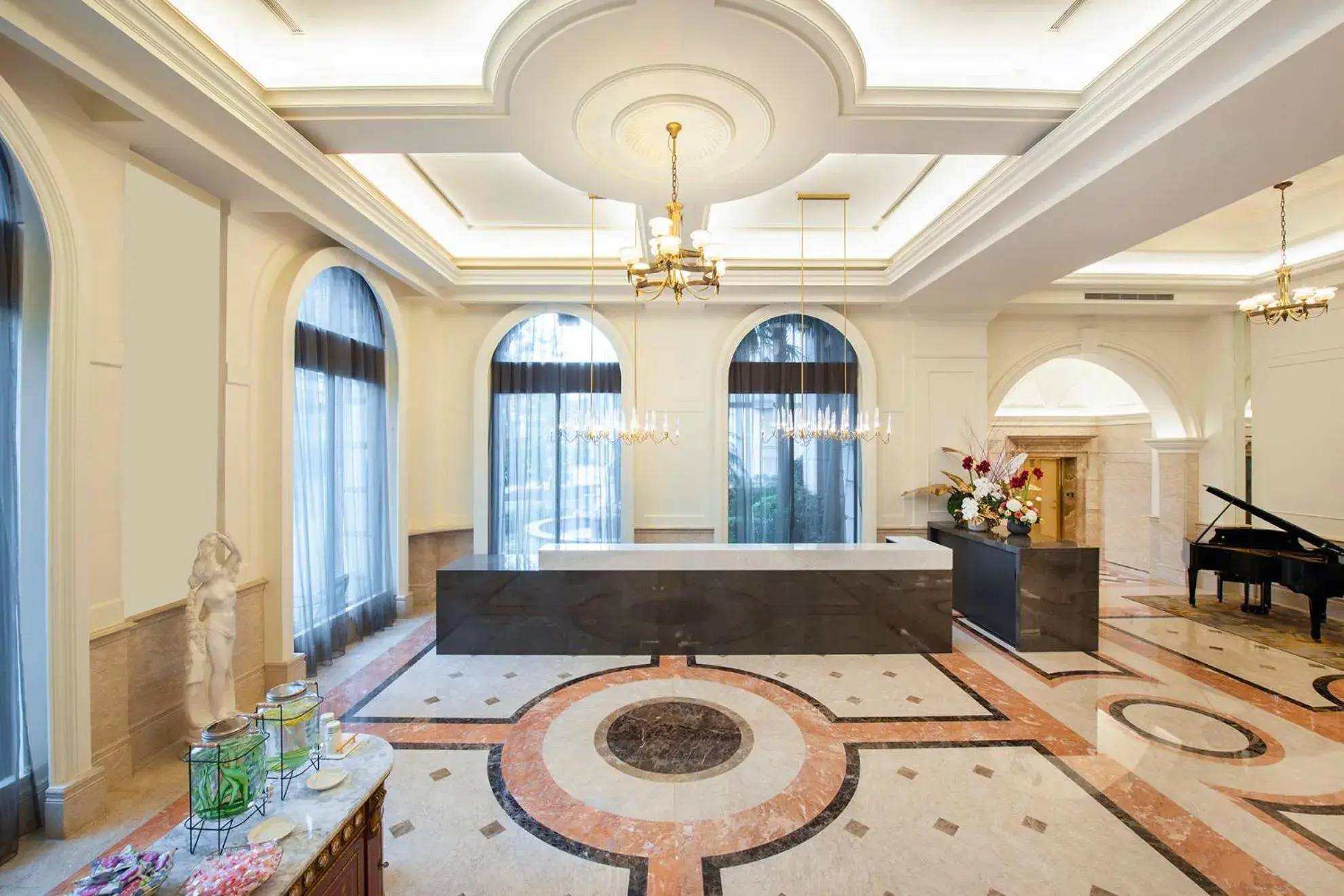 Lobby or reception in Hamp Court Palace Taipei Lobby or reception in Hamp Court Palace Taipei