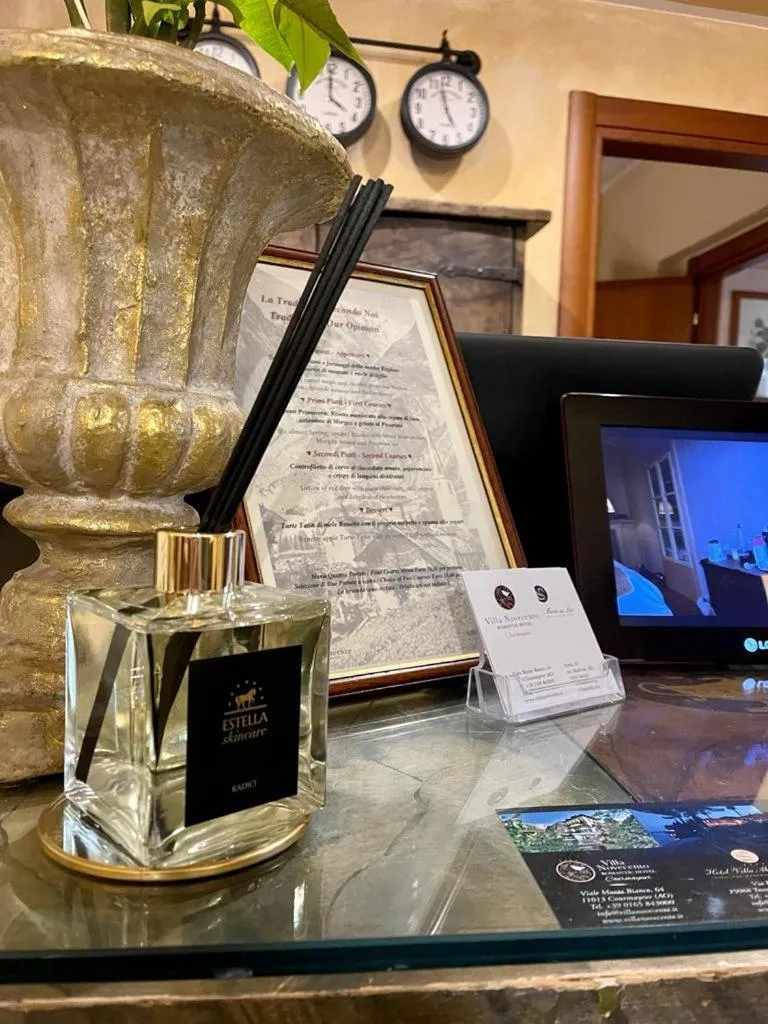 Swimming pool in Villa Novecento Romantic Hotel - Estella Hotel Collection & Experience