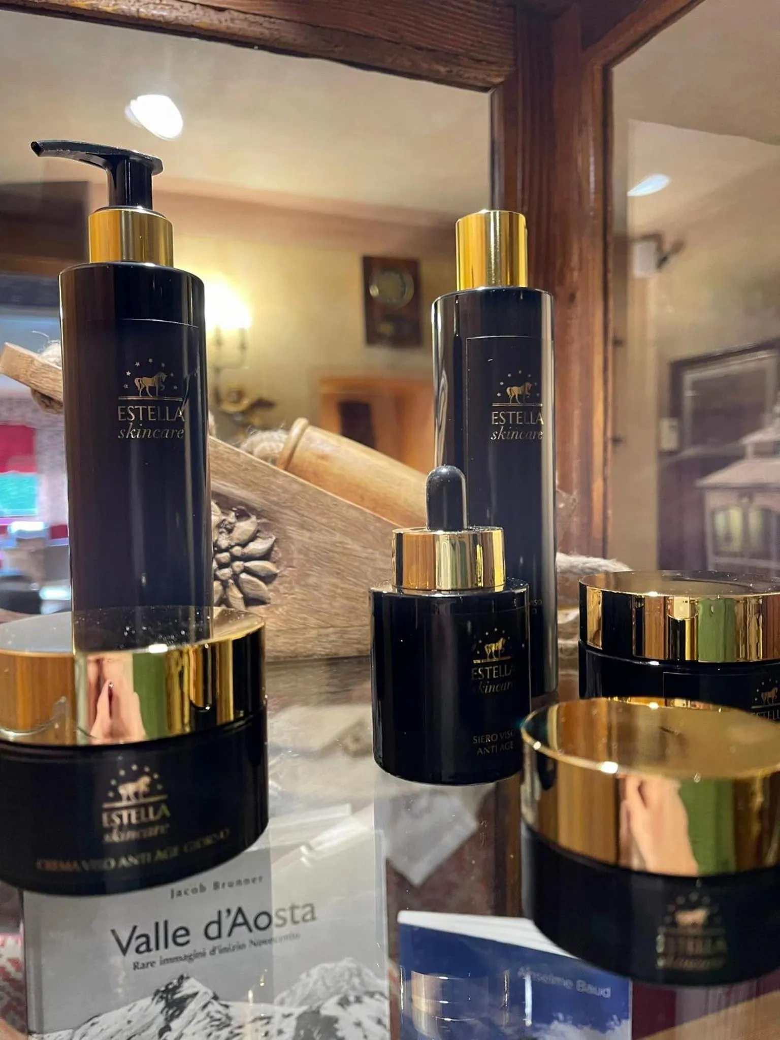 Swimming pool in Villa Novecento Romantic Hotel - Estella Hotel Collection & Experience