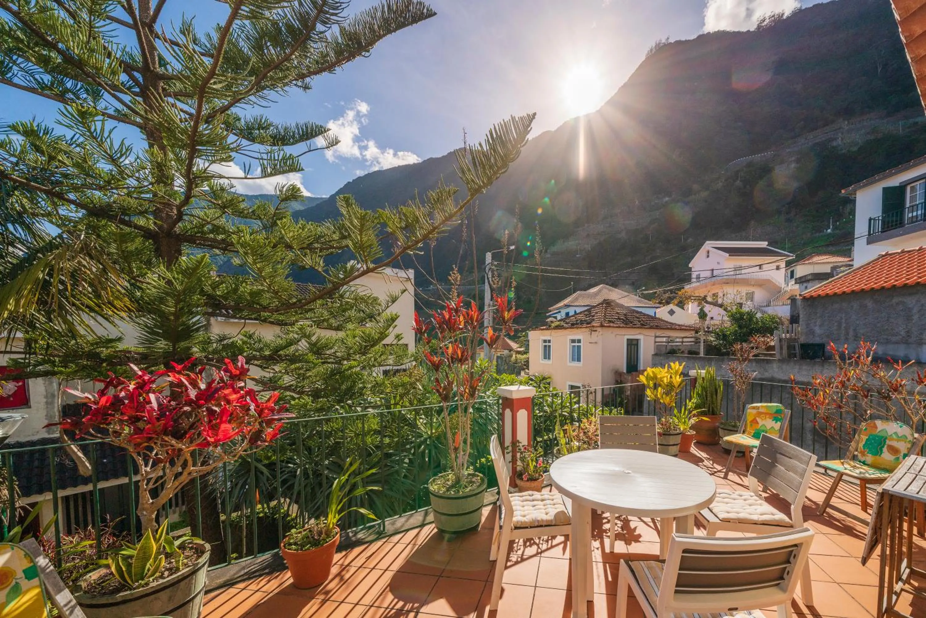 Property building in Casa Das Videiras