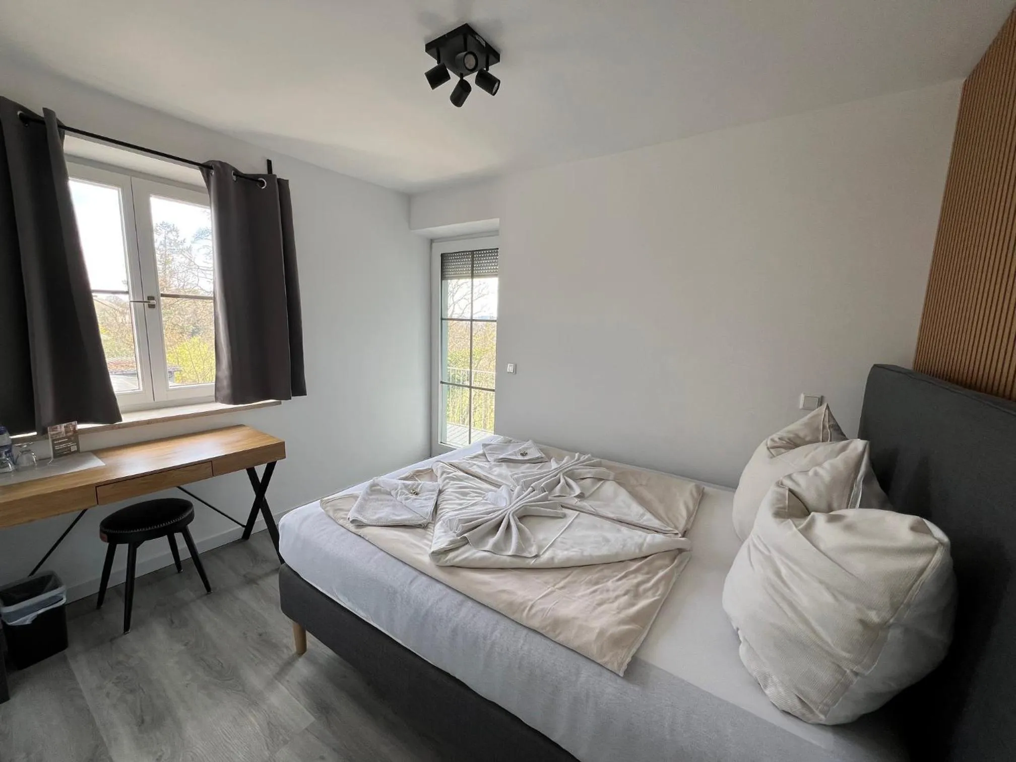 Bedroom, Bed in Hotel Bastei