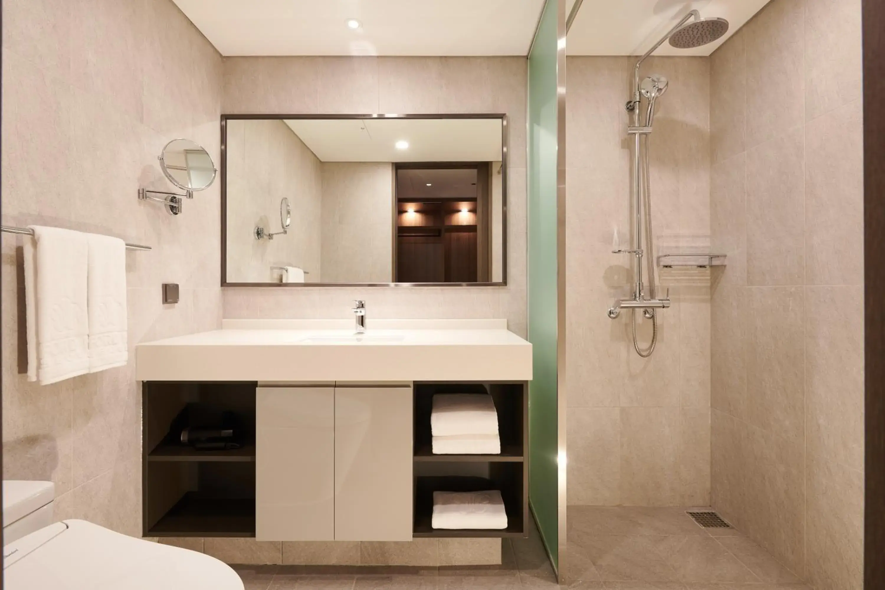 Superior Double Room in Stanford Hotel Myeongdong Superior Double Room in Stanford Hotel Myeongdong