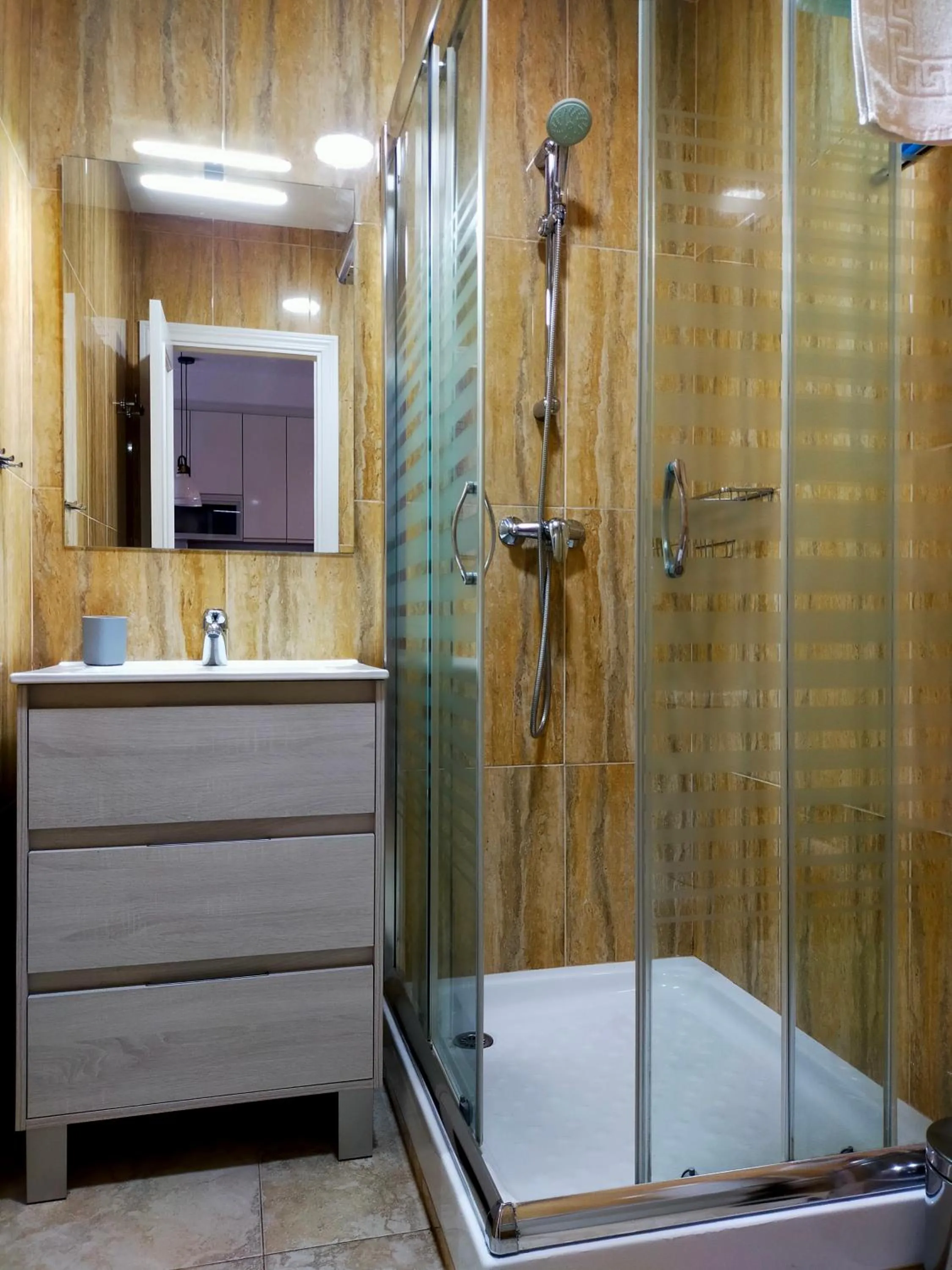 Shower in Nerja Sun Apartments Delfín Torrecilla