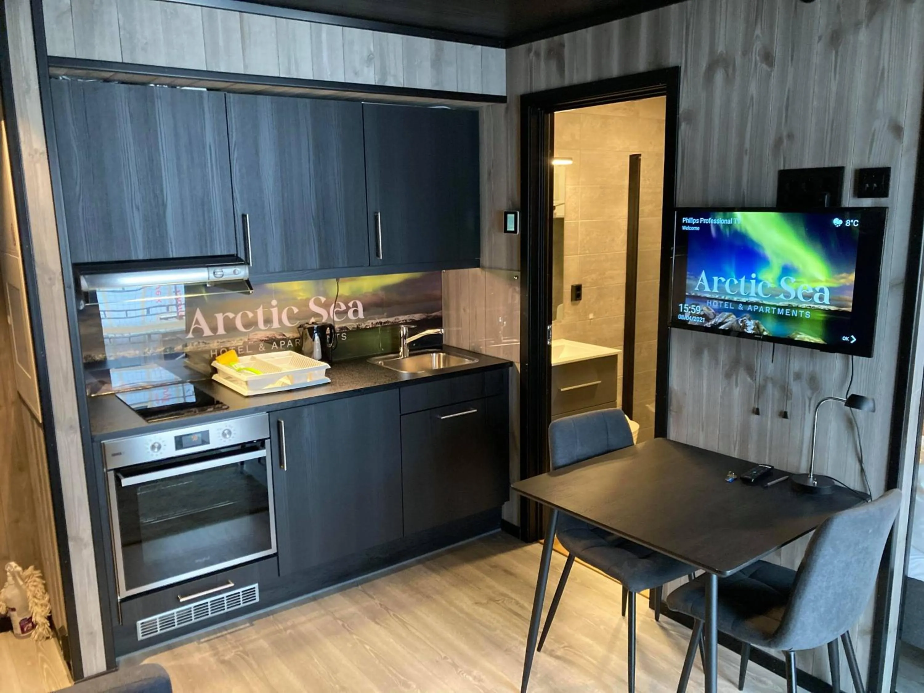 Kitchen or kitchenette in Arctic Sea Hotel