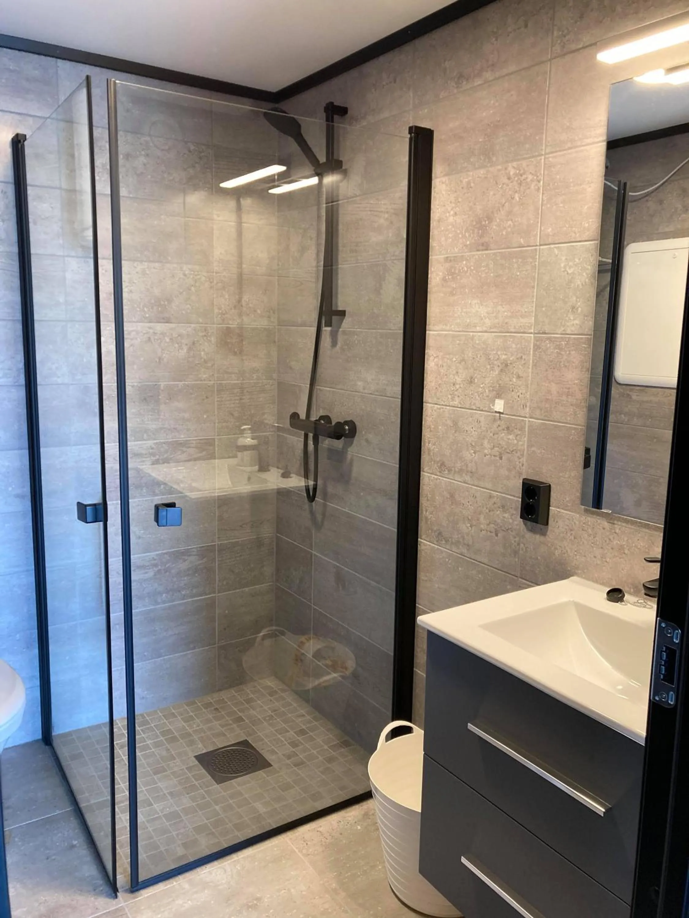 Bathroom in Arctic Sea Hotel