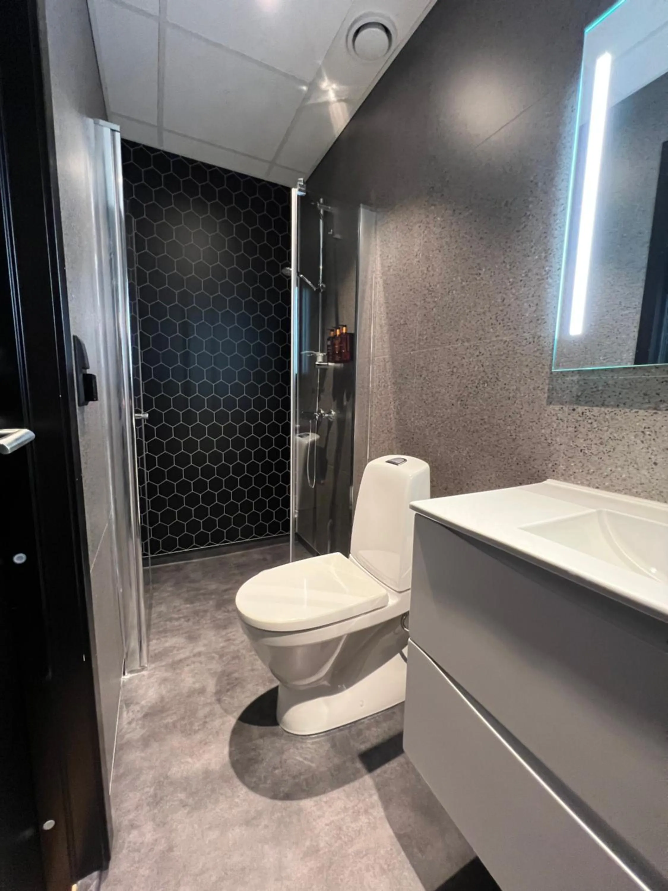 Bathroom in Arctic Sea Hotel