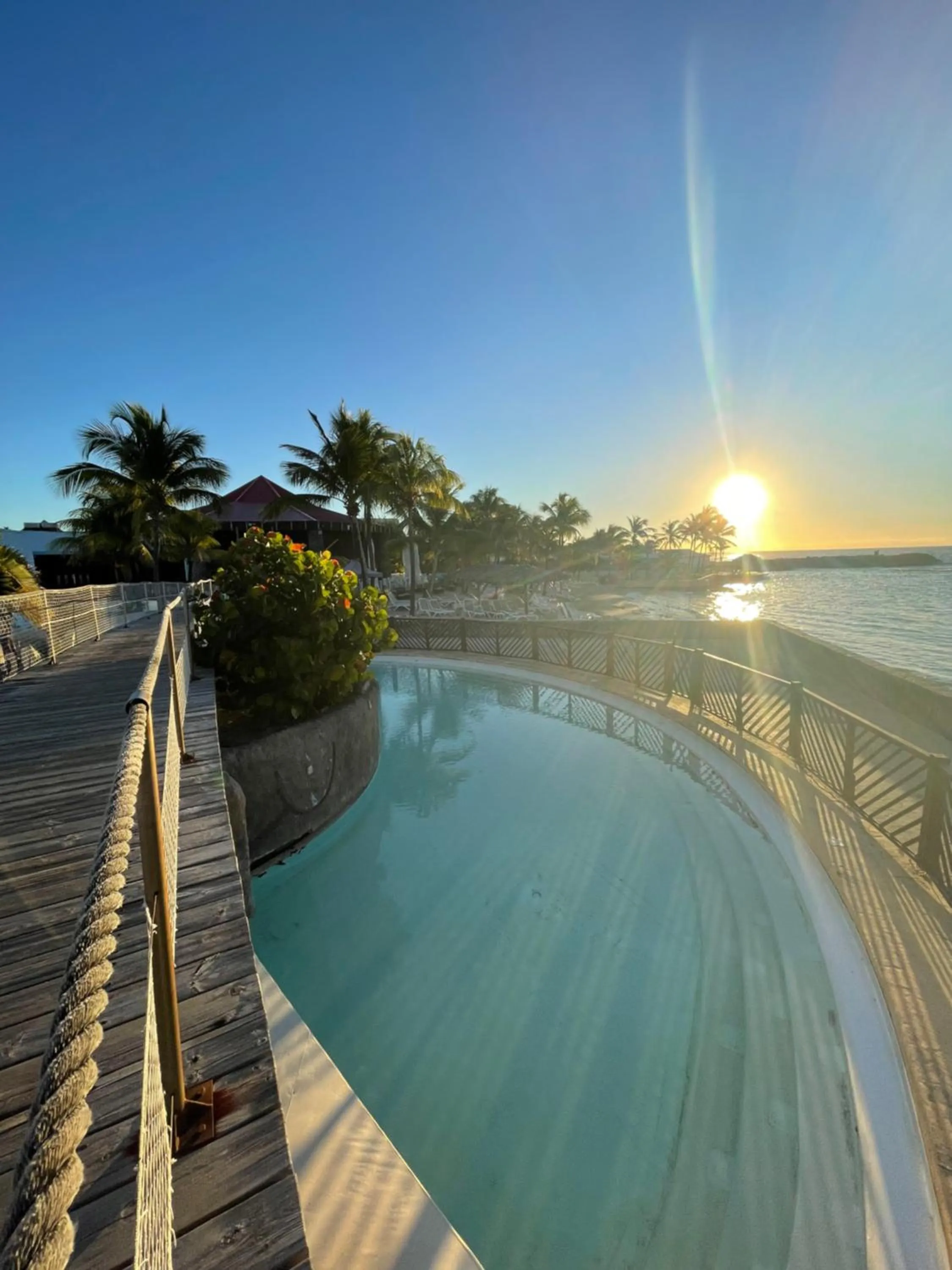 Studio 25 m Manganao Joela 4 personnes avec machine a laver