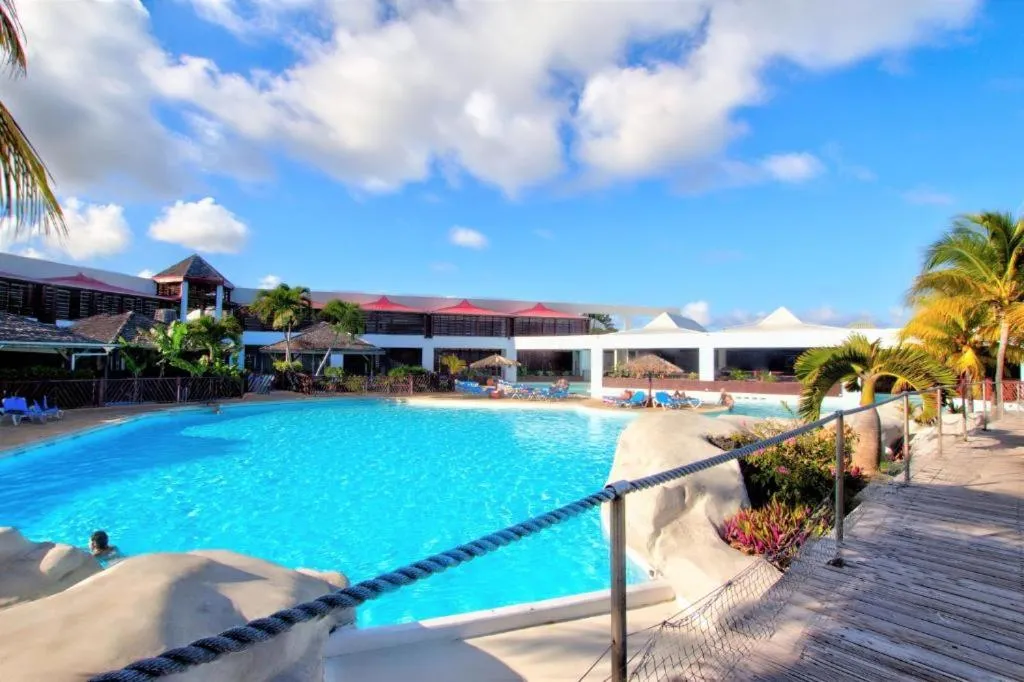 Studio 25 m Manganao Joela 4 personnes avec machine a laver