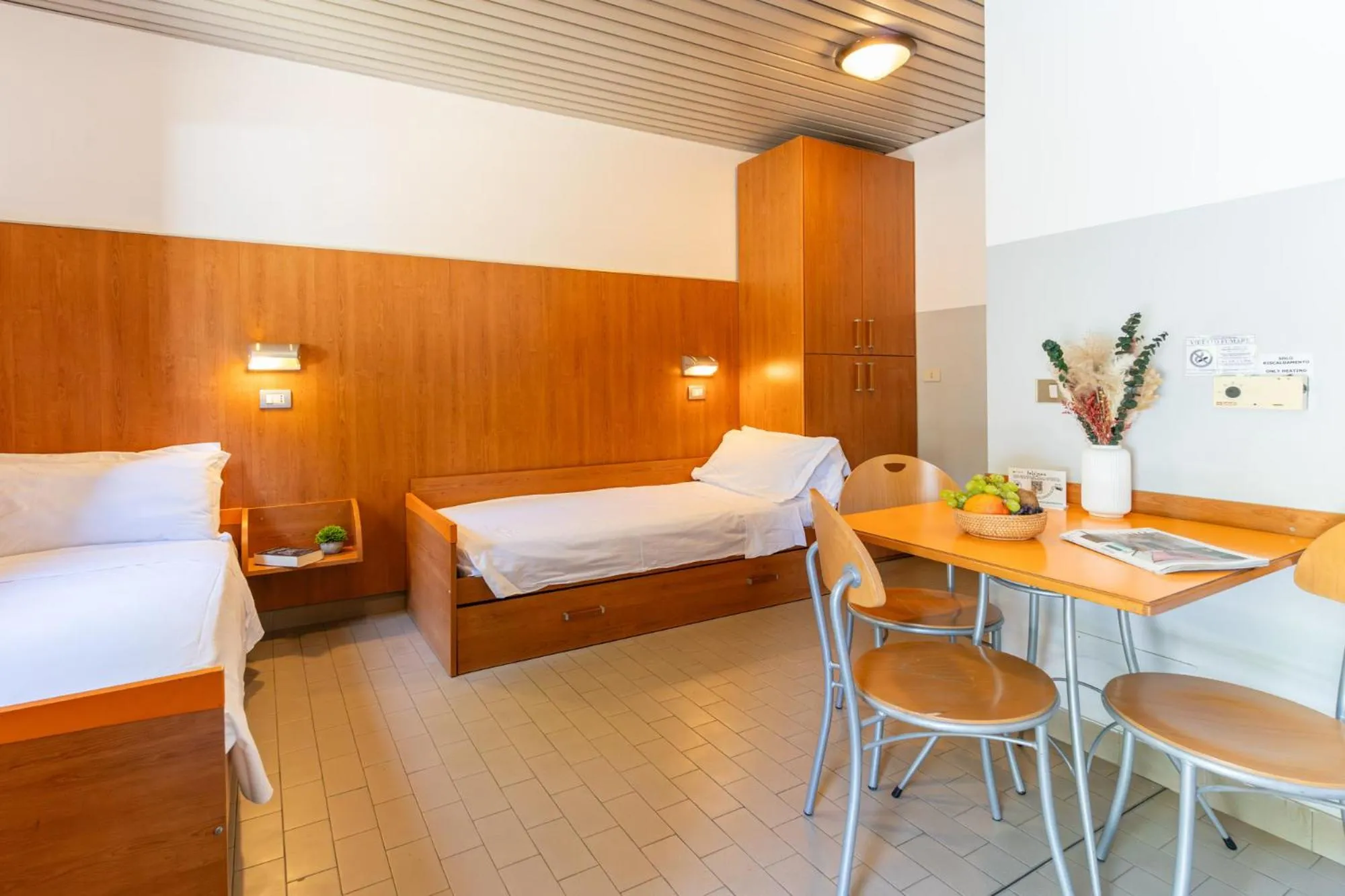 Bedroom, Bed in Club del Sole Bologna Easy Camping Village