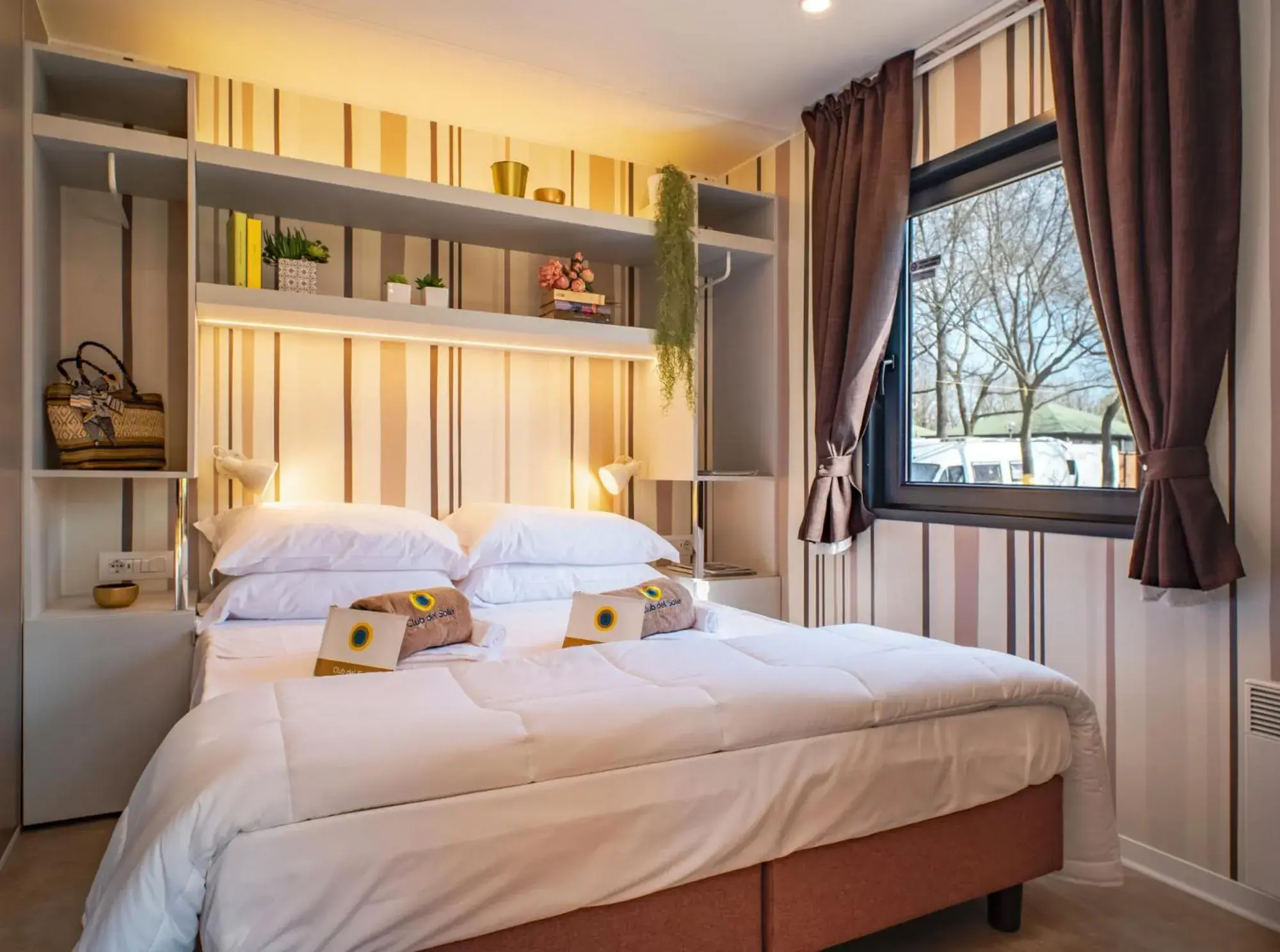 Bedroom, Bed in Club del Sole Bologna Easy Camping Village Bedroom, Bed in Club del Sole Bologna Easy Camping Village