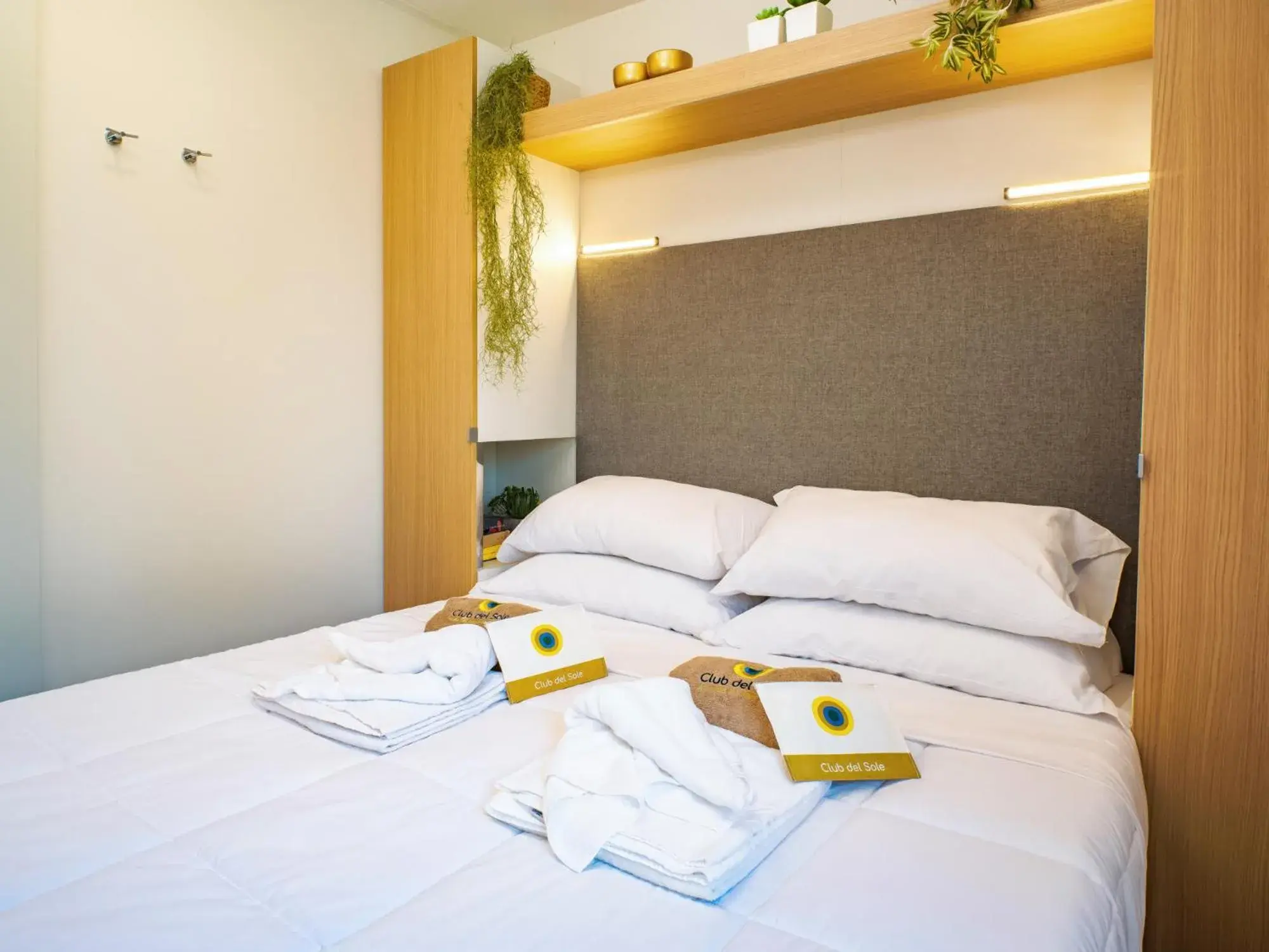 Bedroom, Bed in Club del Sole Bologna Easy Camping Village Bedroom, Bed in Club del Sole Bologna Easy Camping Village