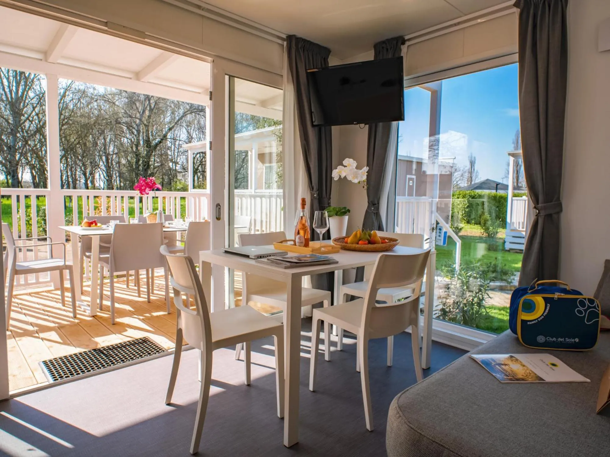 Dining area in Club del Sole Bologna Easy Camping Village