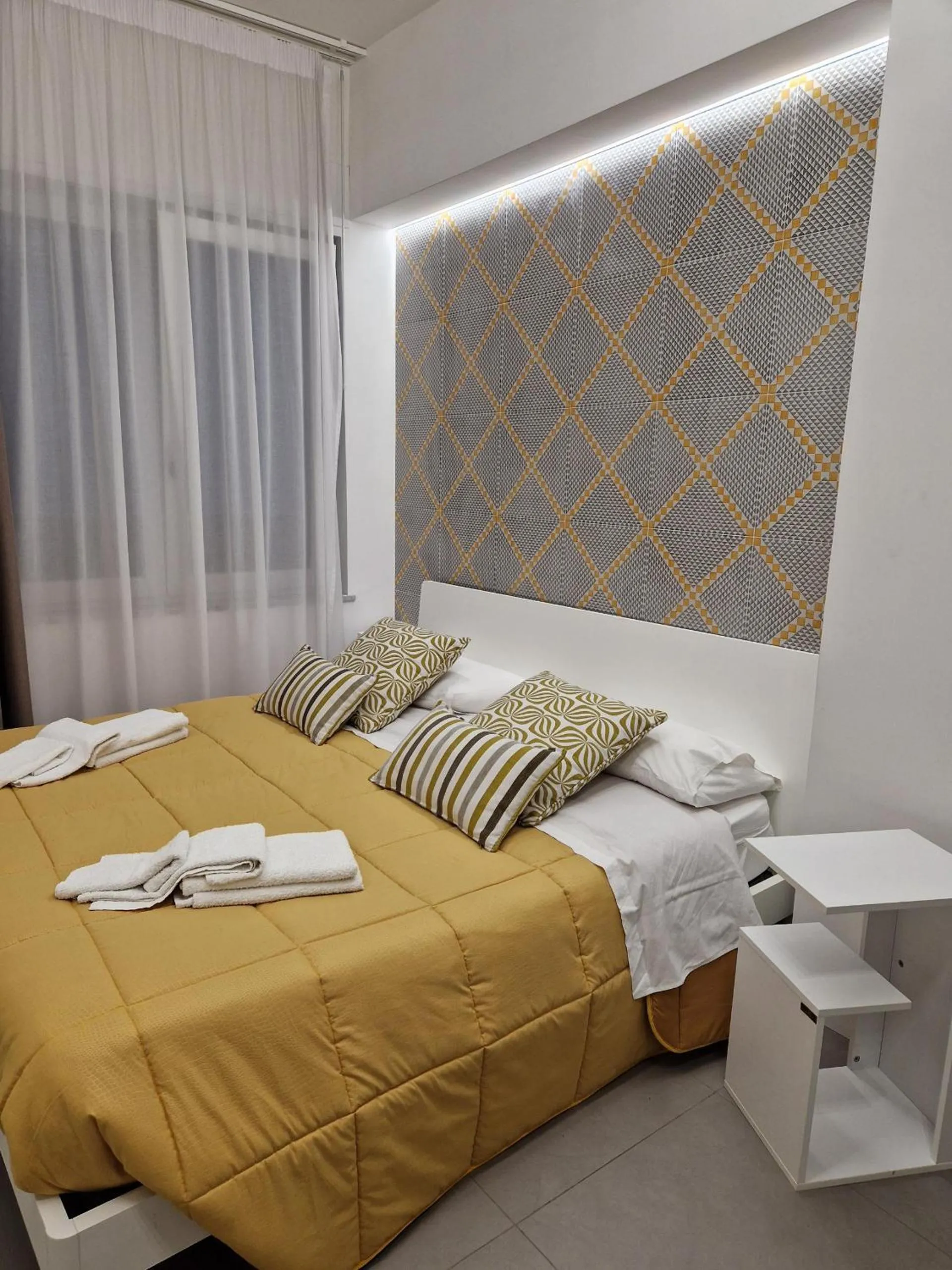 Bedroom, Bed in B&B Gemmis in Pompeii