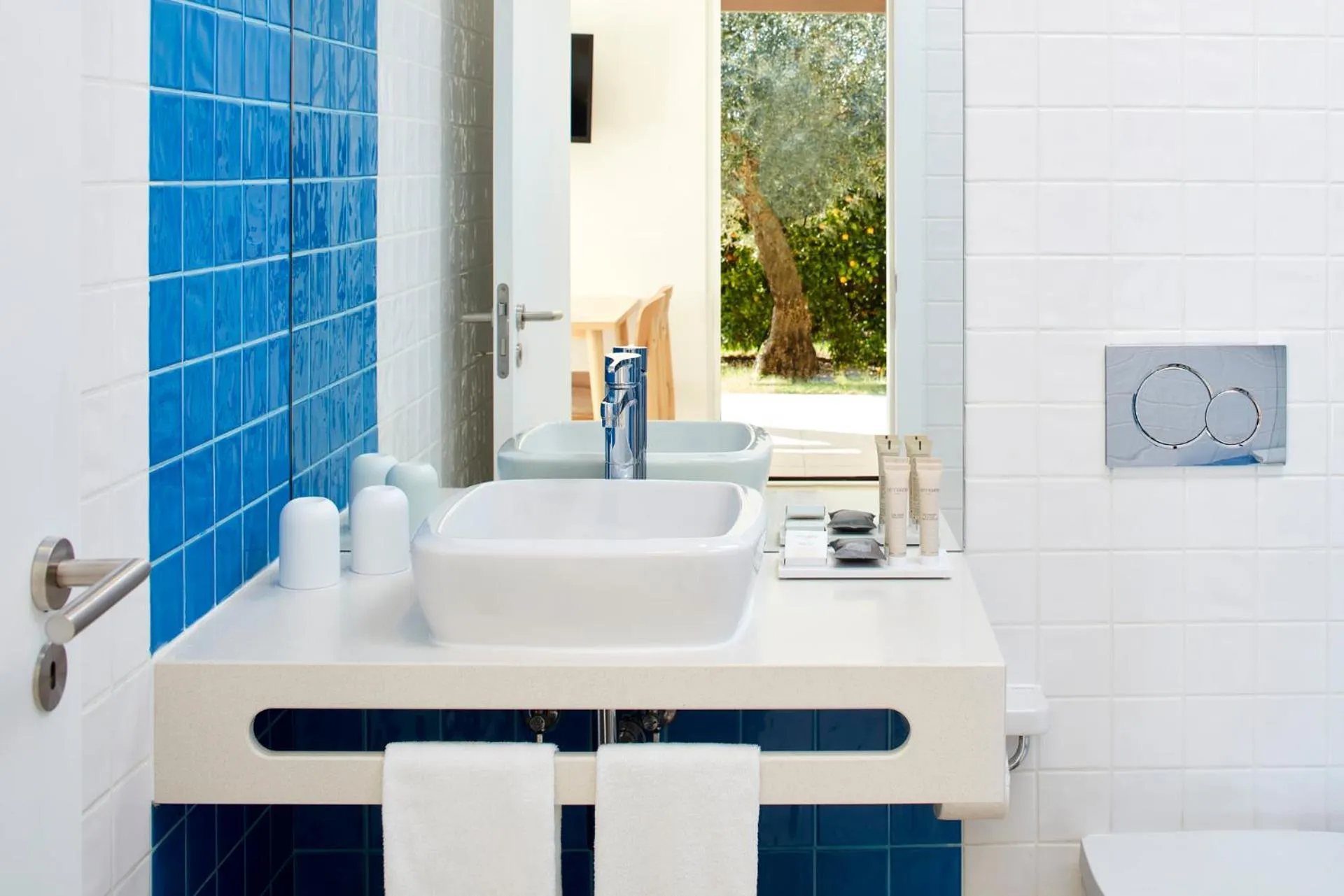 Shower in Quinta Dos Perfumes