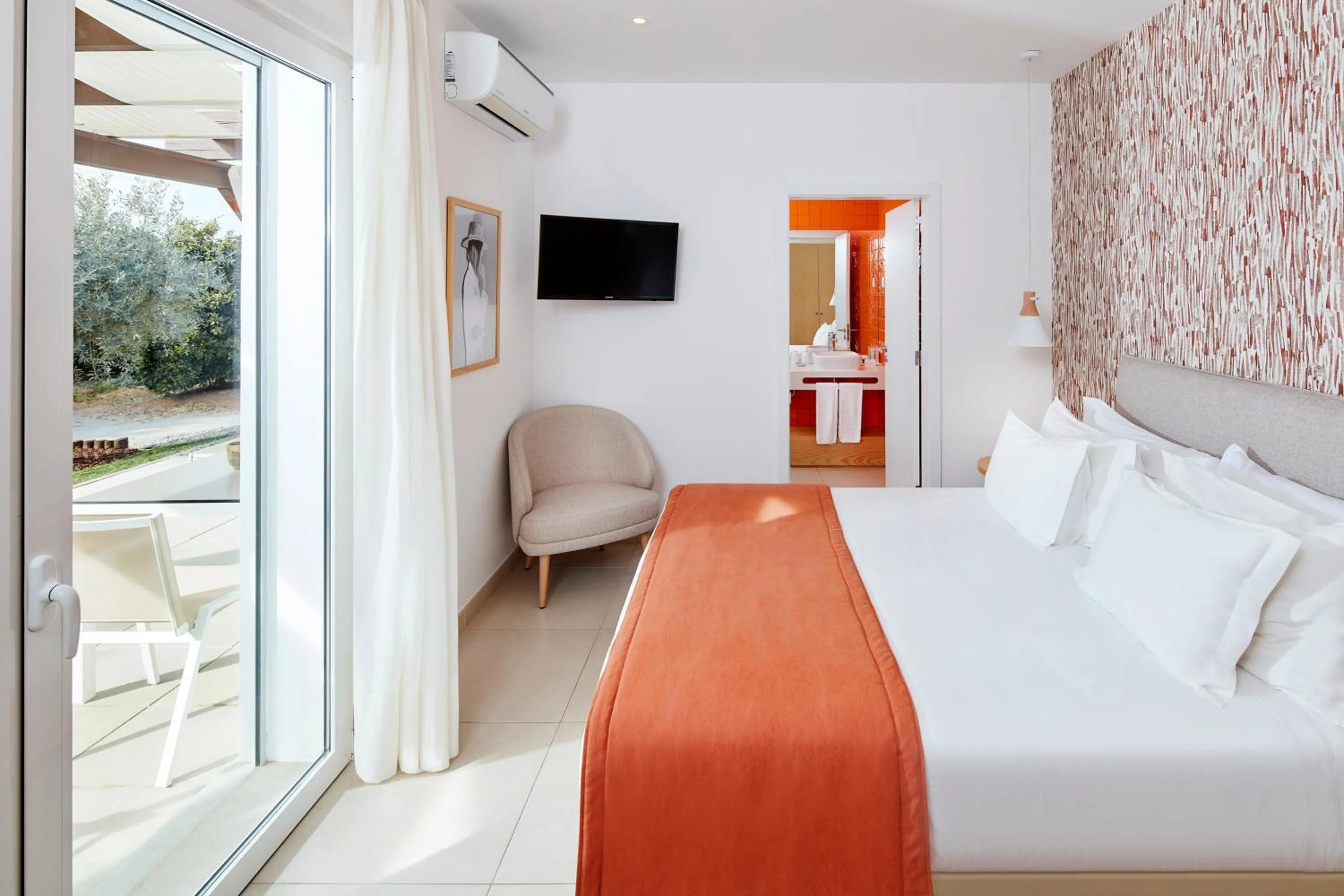 Toilet, Bed in Quinta Dos Perfumes