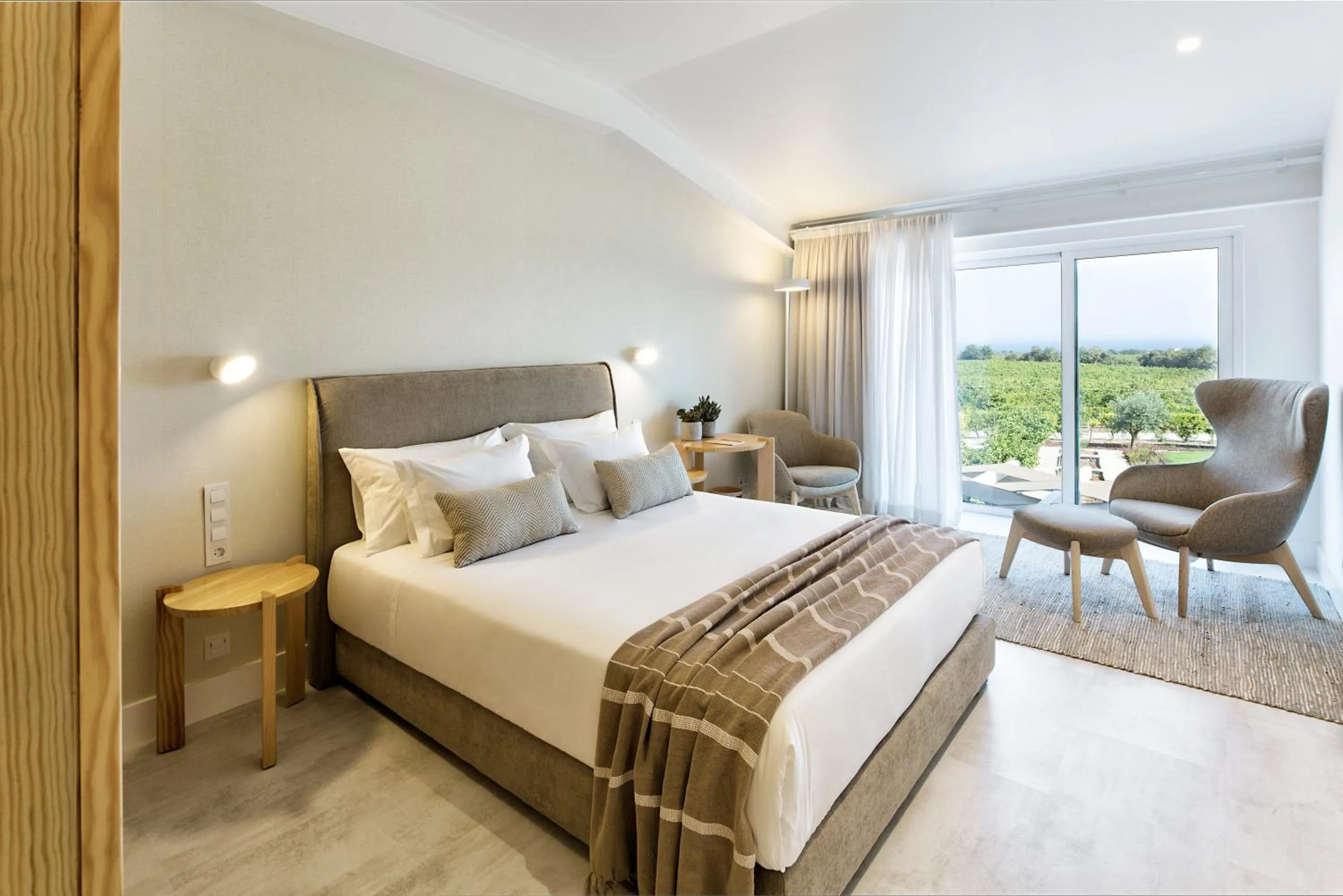 Shower, Bed in Quinta Dos Perfumes