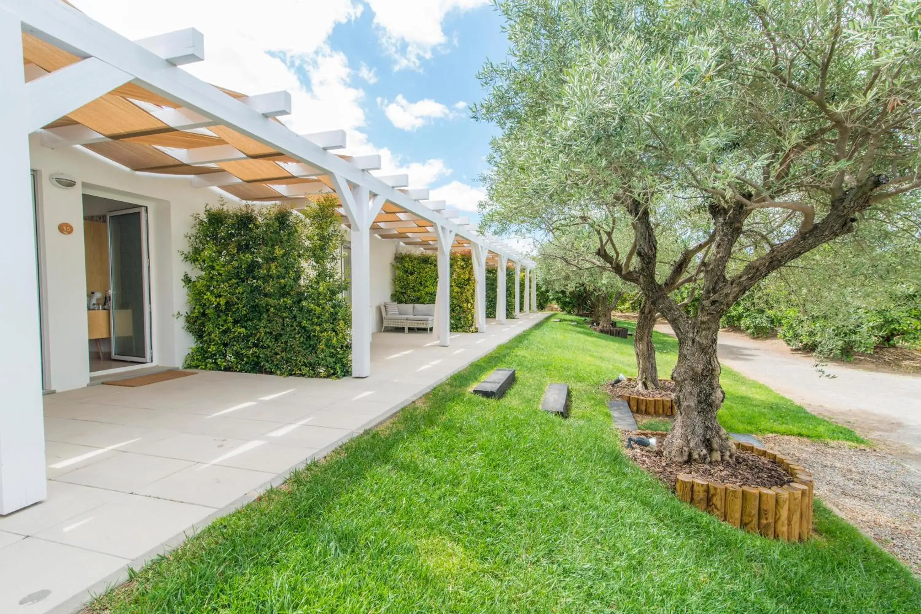Facade/entrance in Quinta Dos Perfumes Facade/entrance in Quinta Dos Perfumes