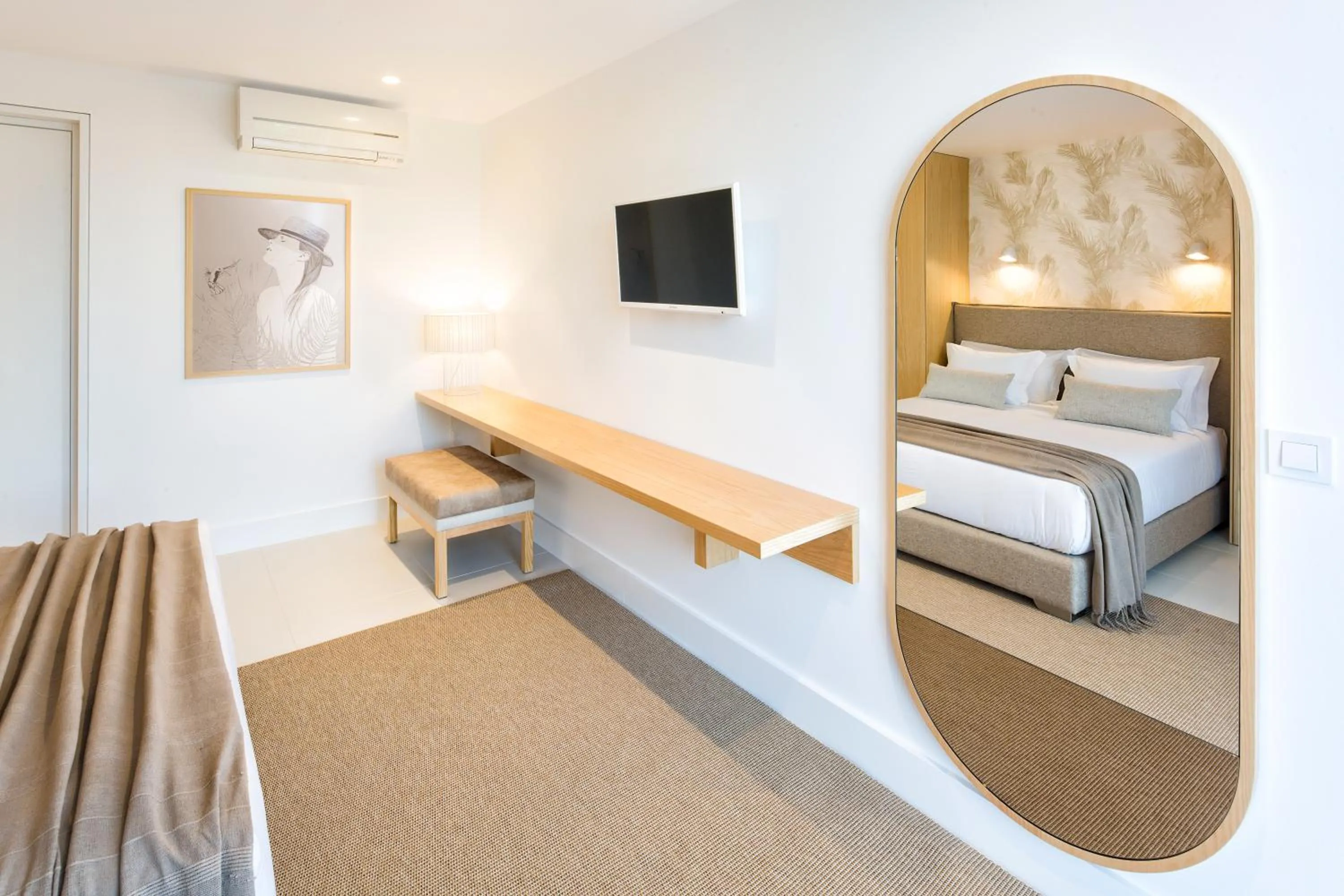 Balcony/Terrace, Bed in Quinta Dos Perfumes