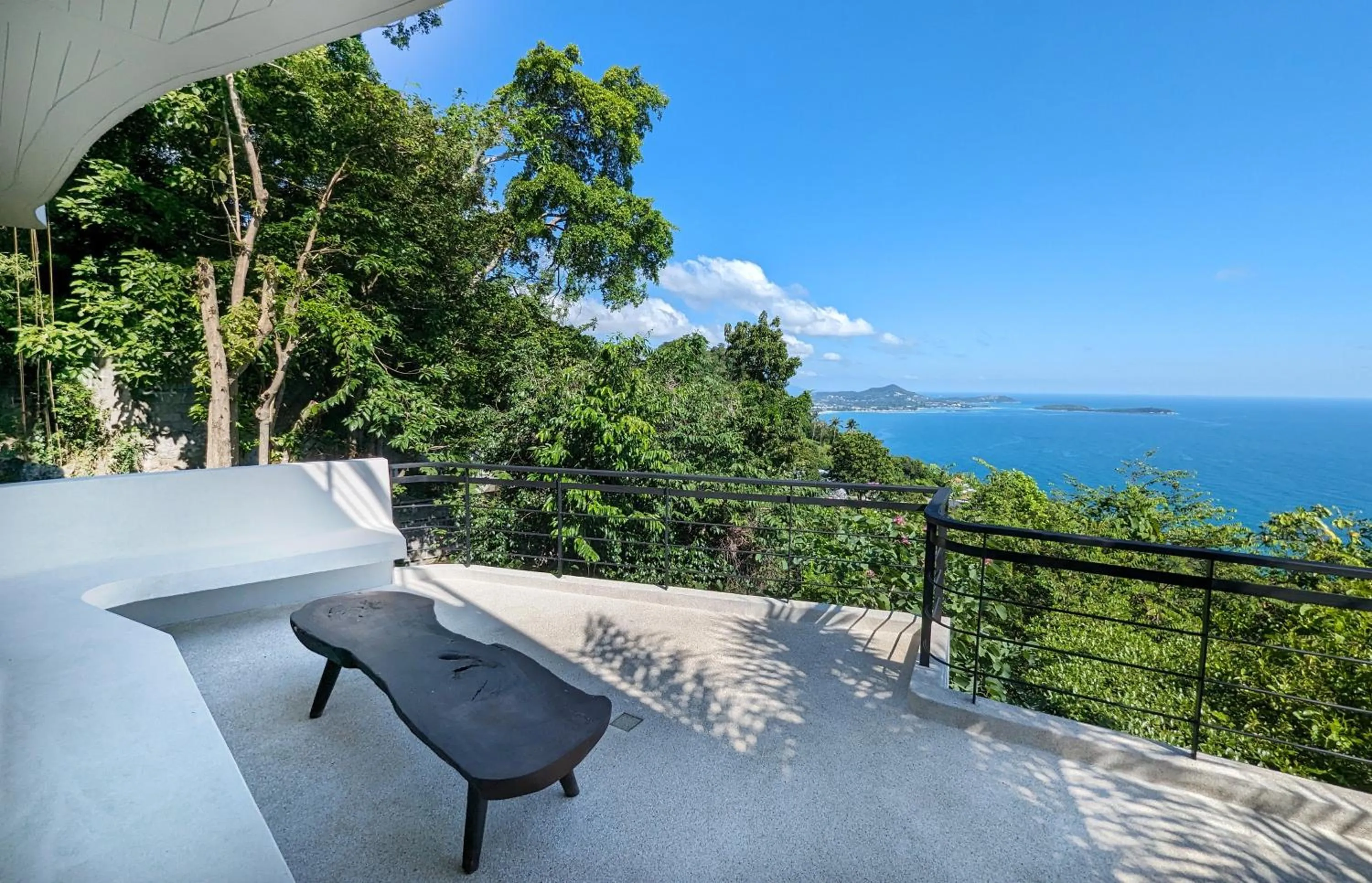 Day in Moonshadow - Multiple Award Winning Villa in Chaweng Noi