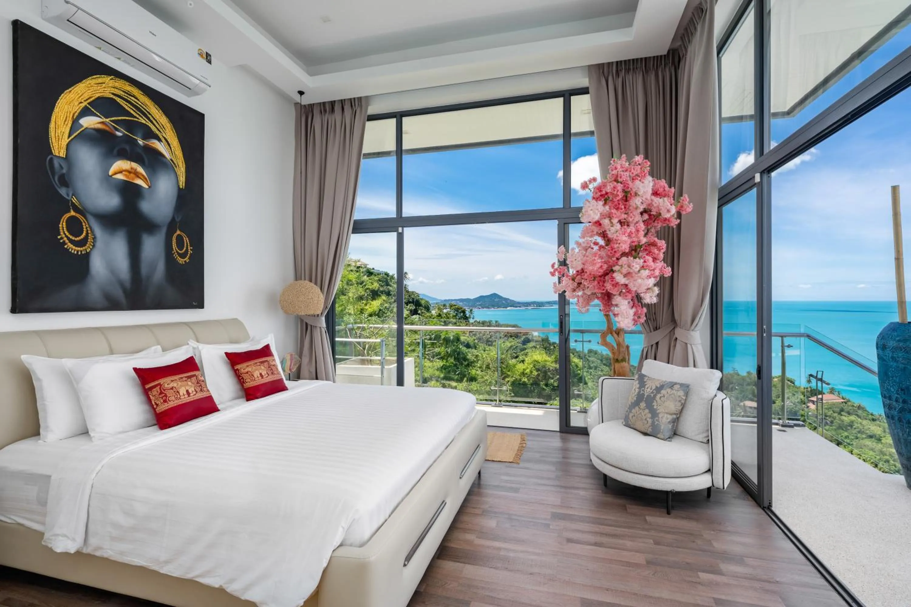 Bedroom, Bed in Villa Seawadee - luxurious, award-winning design Villa with amazing panoramic seaview
