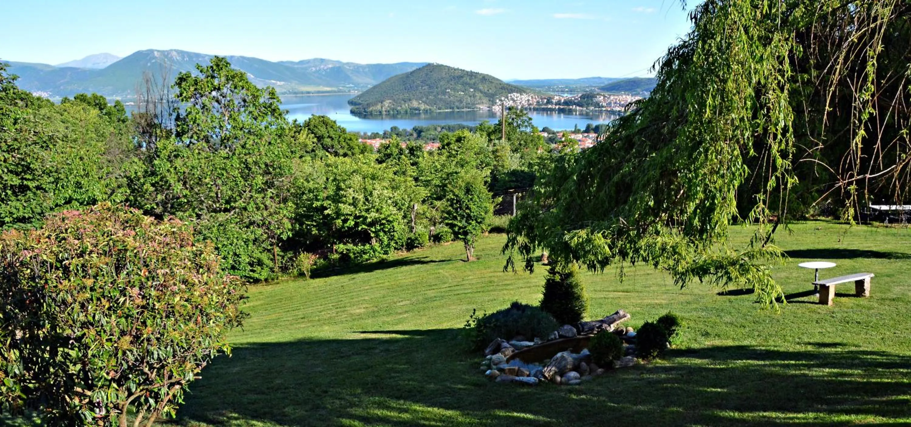 Natural landscape in Guesthouse Vissinokipos - Biker Friendly - Motorradhotel