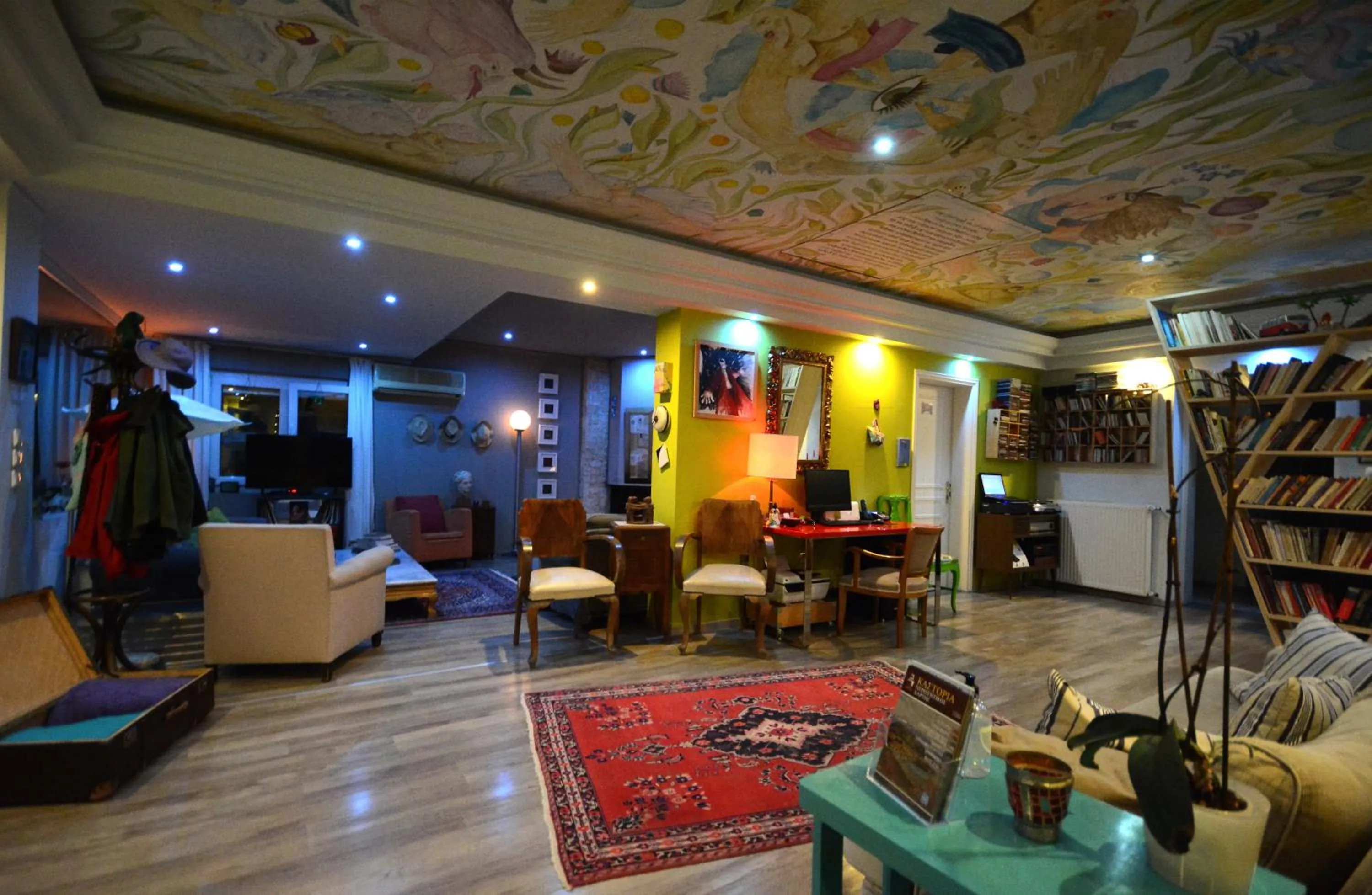 Lobby or reception in Guesthouse Vissinokipos - Biker Friendly - Motorradhotel