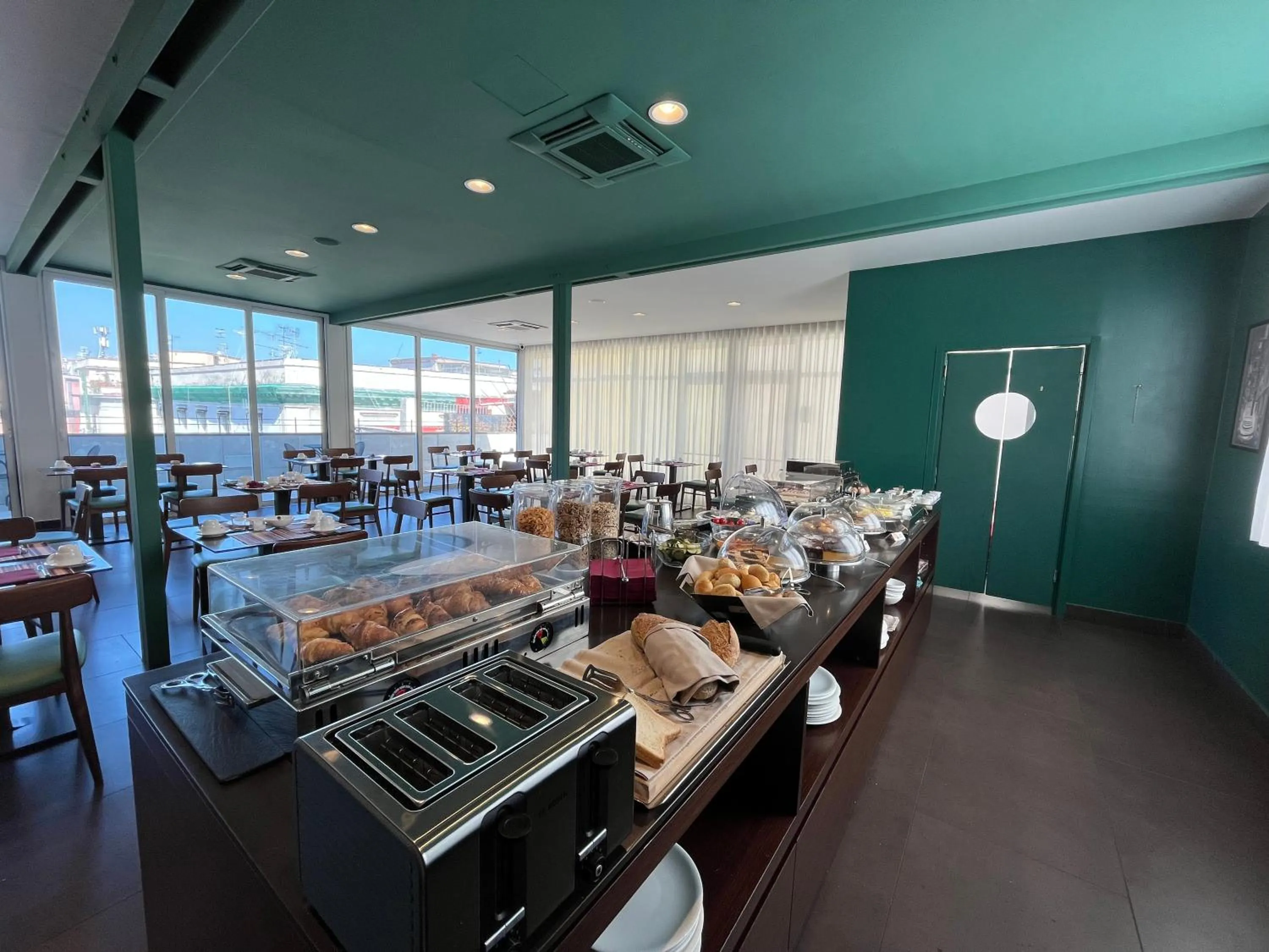 Breakfast in Best Western Plus Hotel Plaza