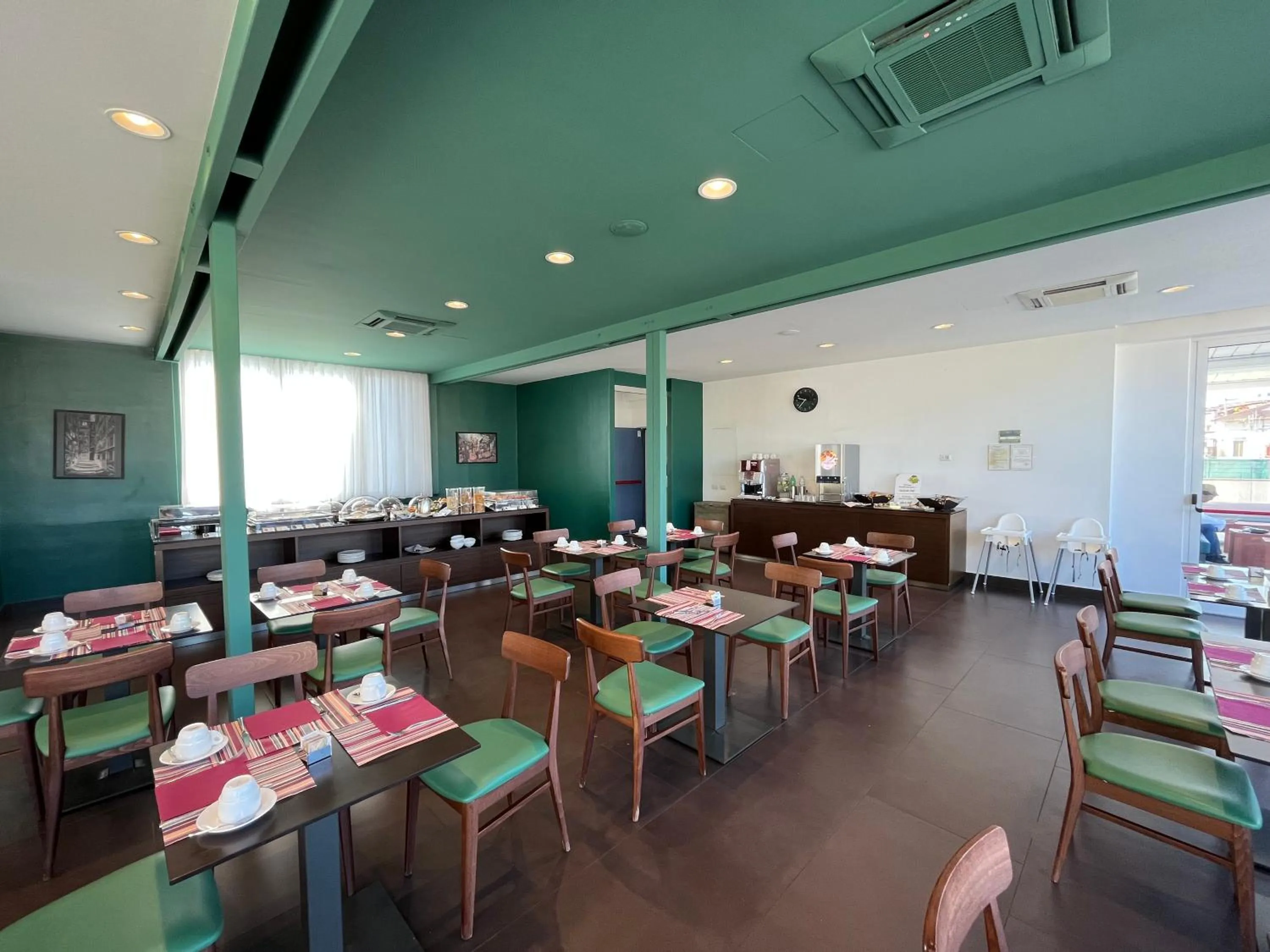 Breakfast in Best Western Plus Hotel Plaza