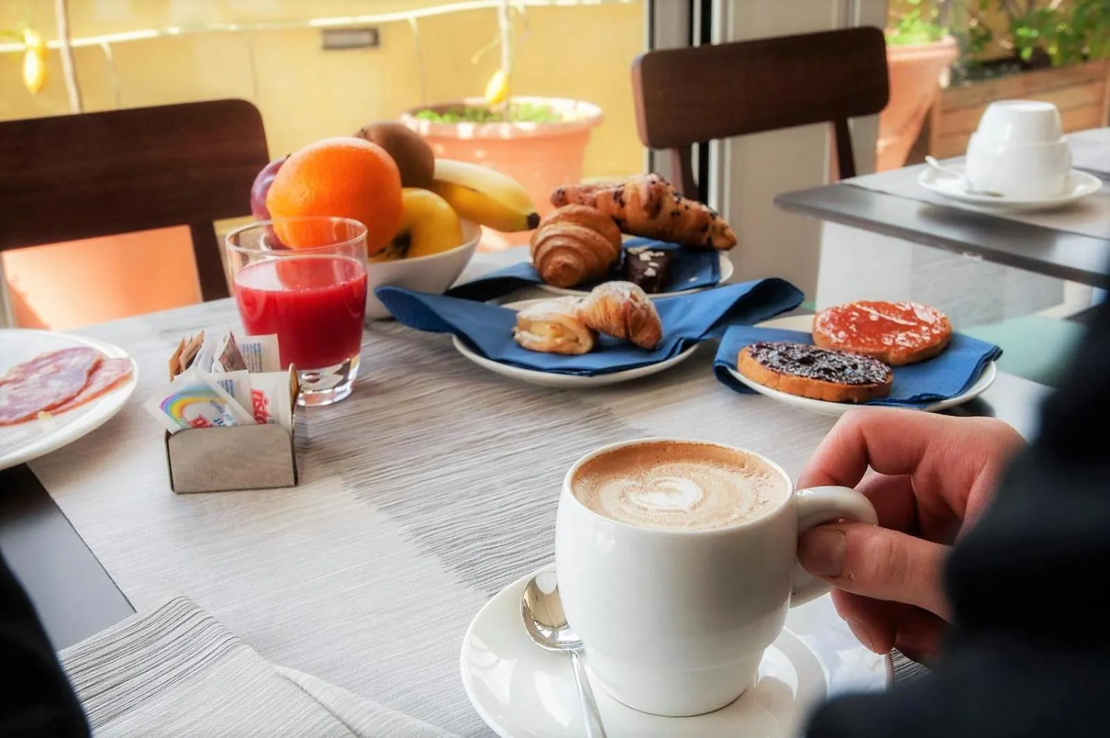 Restaurant/places to eat in Best Western Plus Hotel Plaza