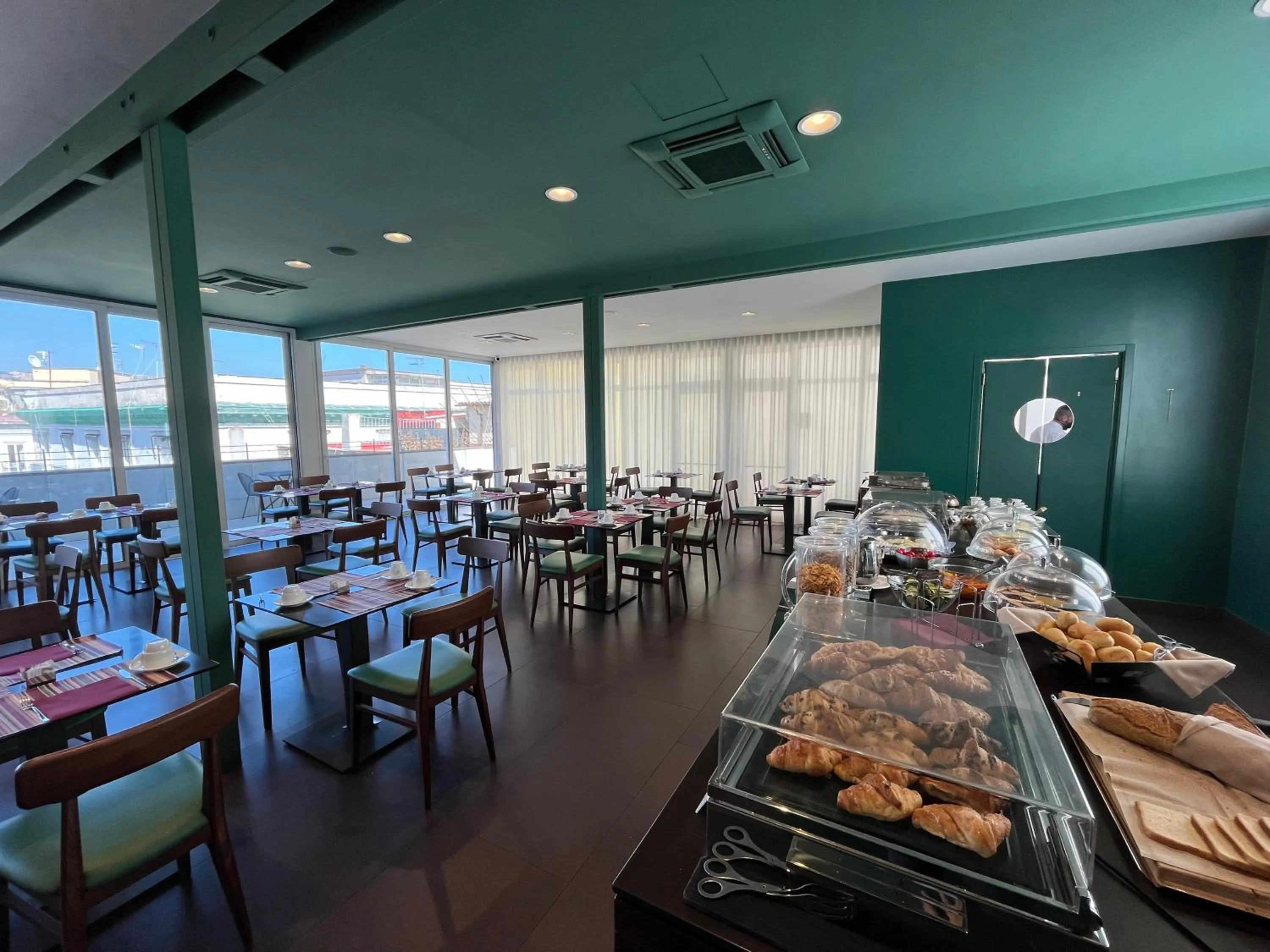 Breakfast in Best Western Plus Hotel Plaza