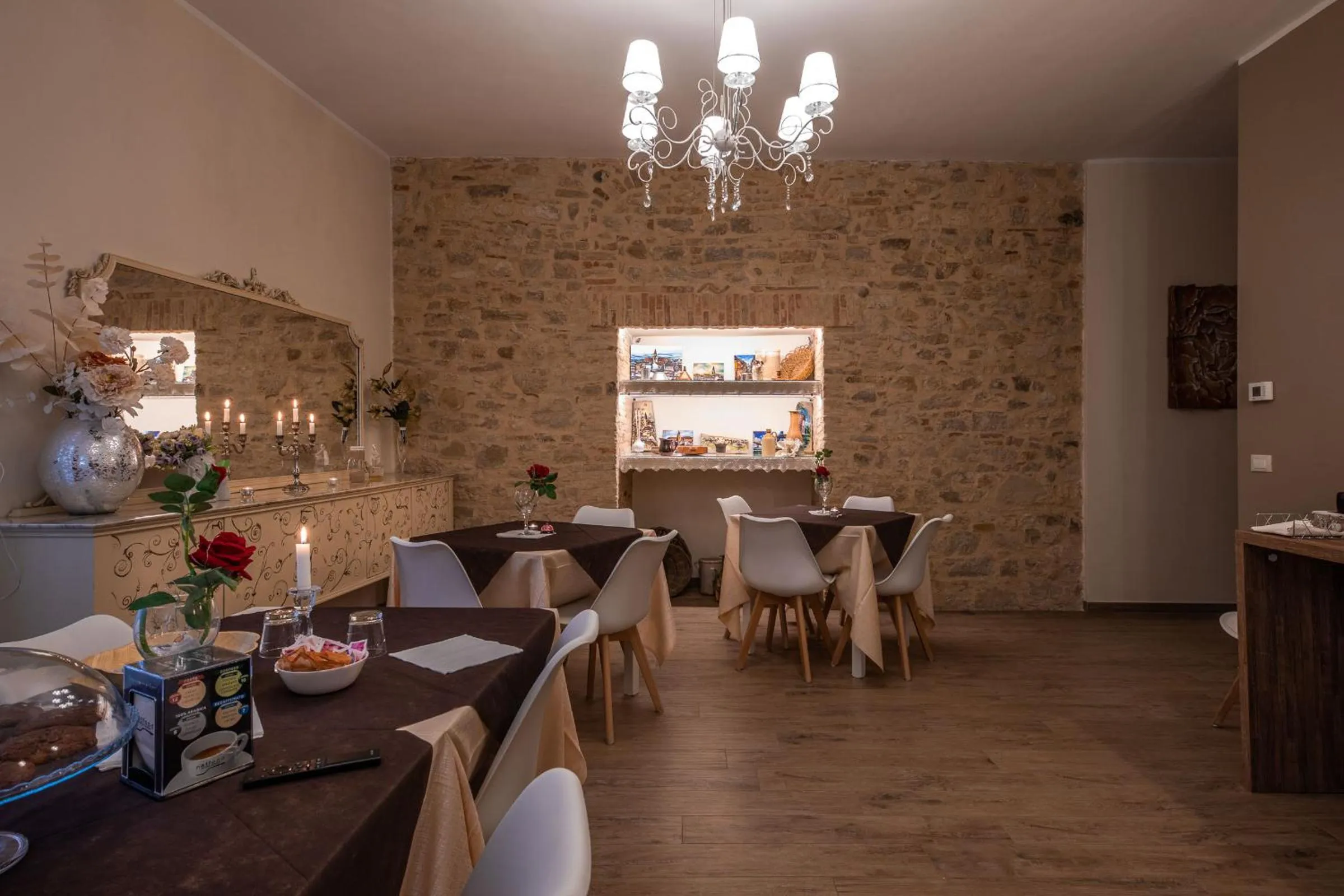 Communal lounge/ TV room in AGORA' Castelnuovo della Daunia