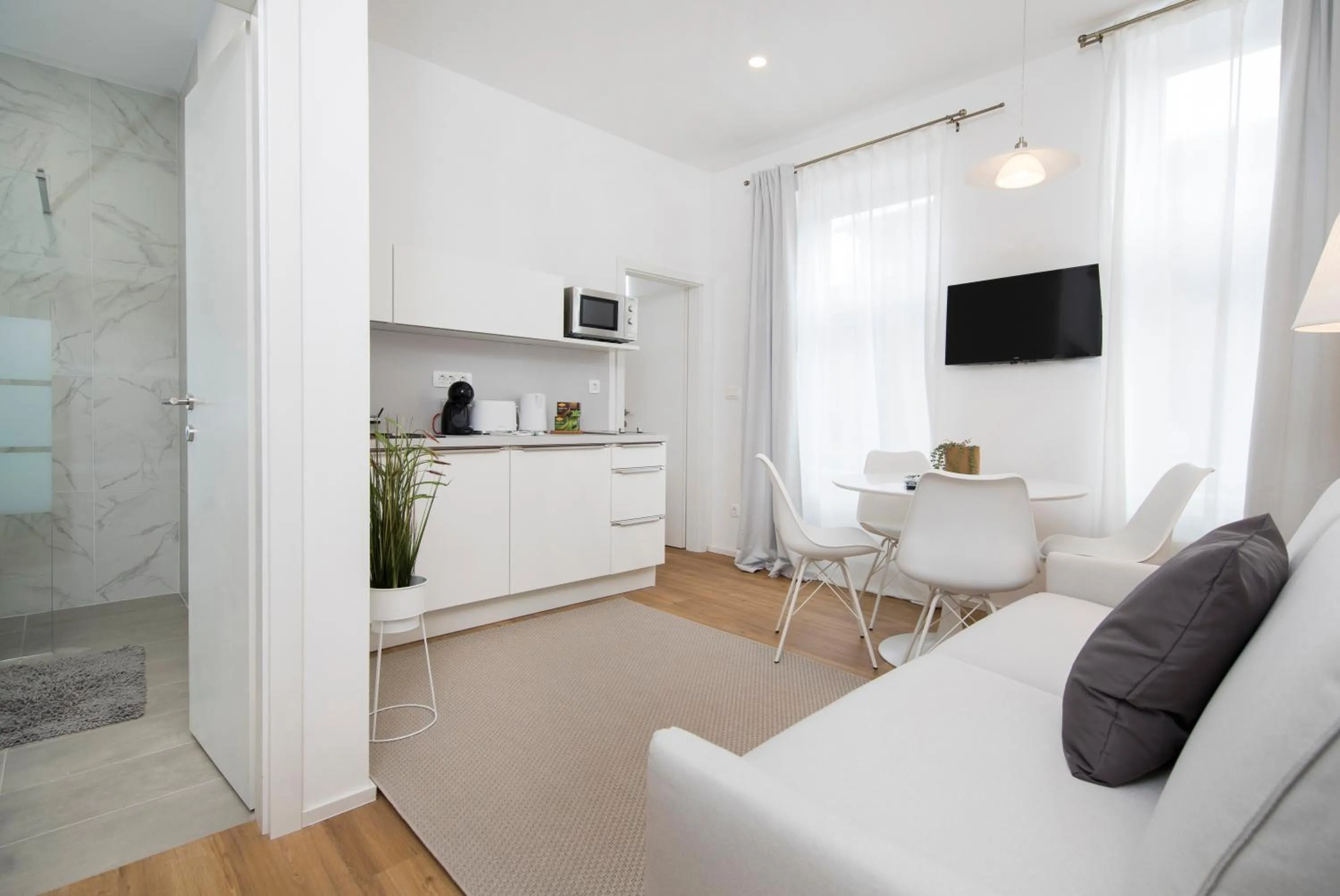 Communal lounge/ TV room in Cozy apartments
