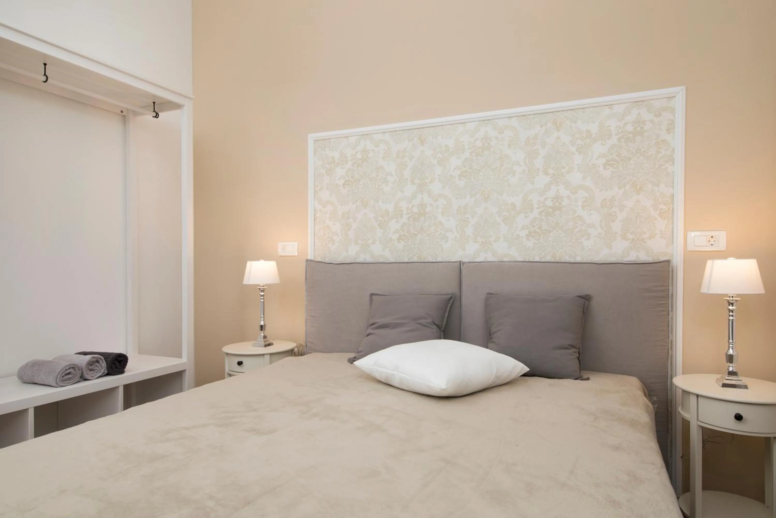 Bed in Cozy apartments