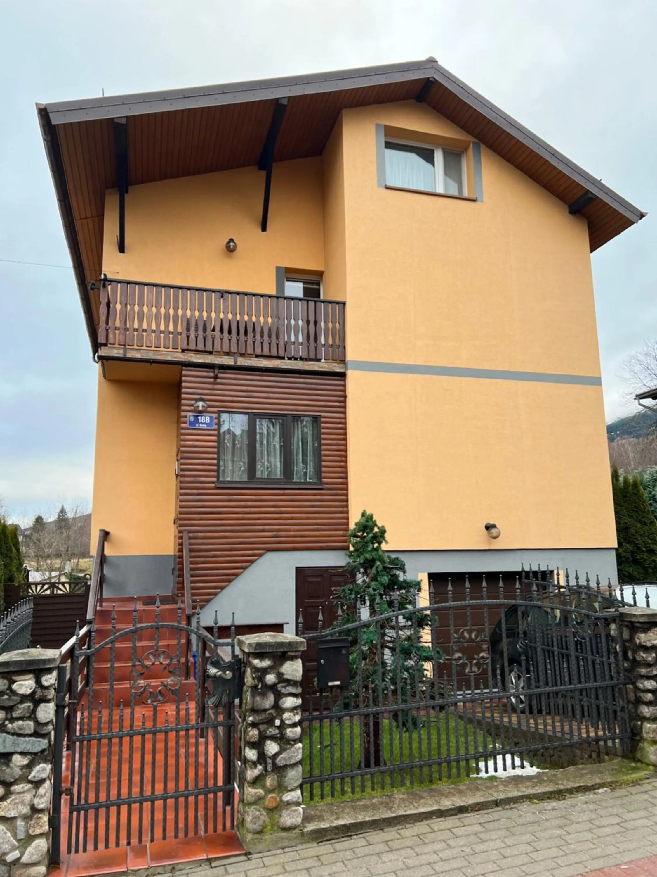 Property building in Apartament ESSA Karpacz - 3