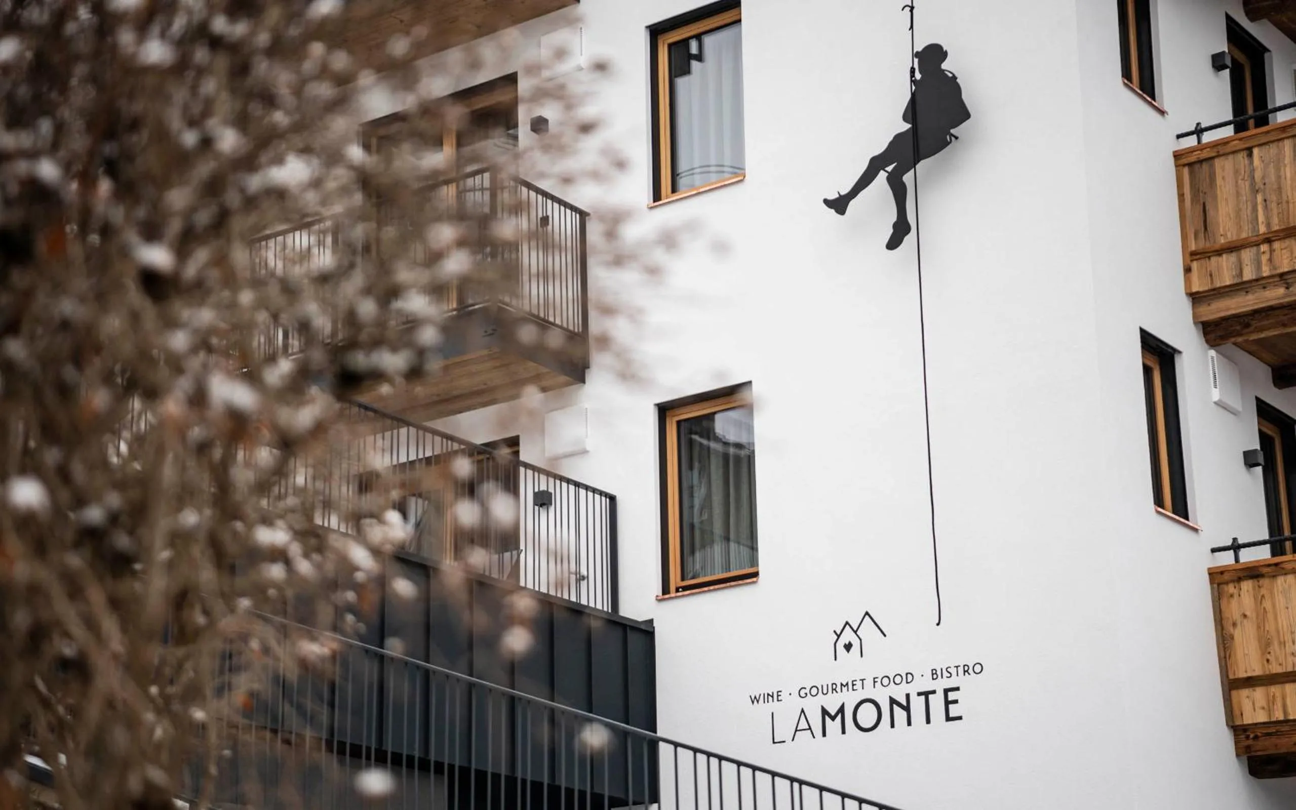 Property building in LaMonte Luxury Apartments