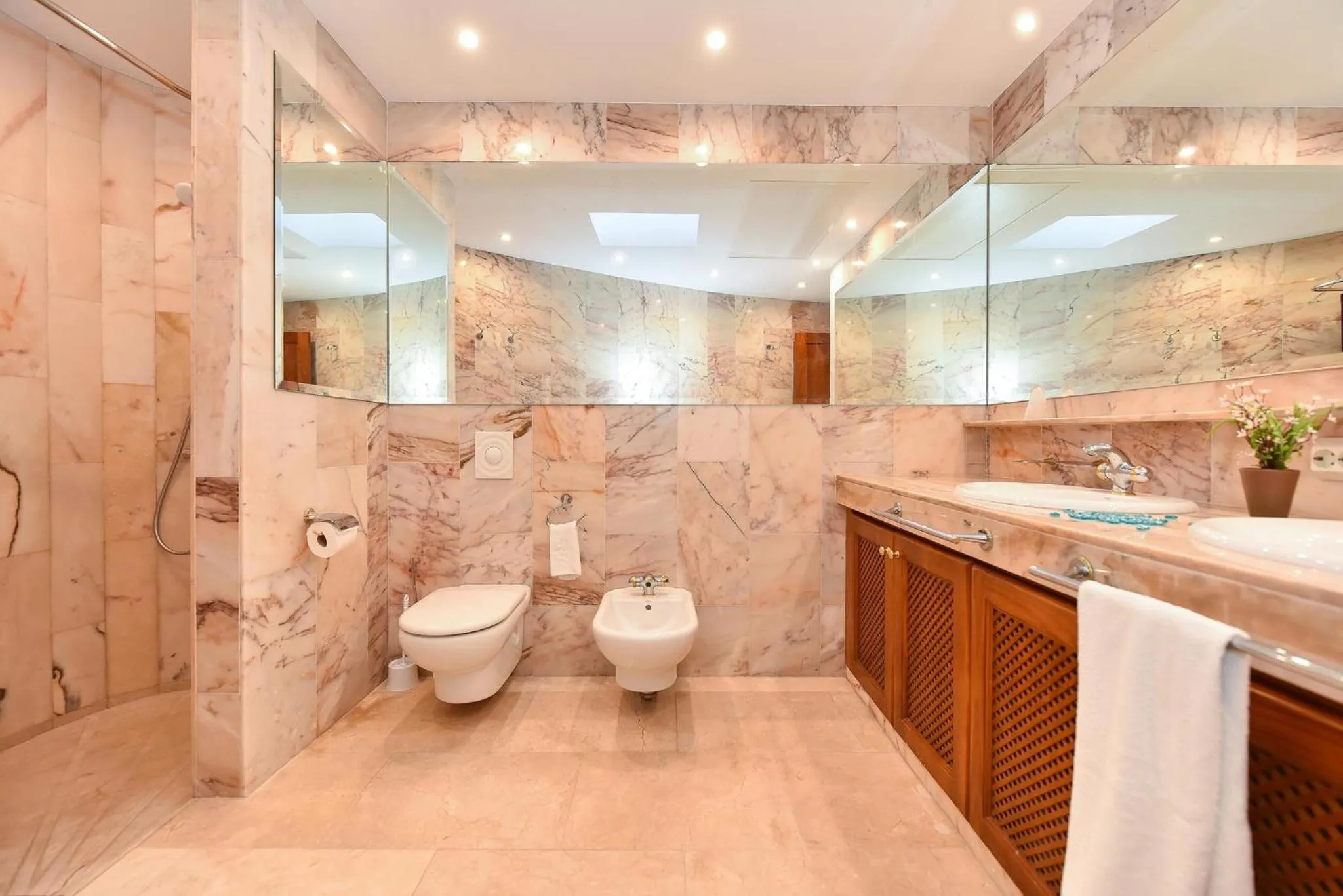 Bathroom in Tauro Golf by VillaGranCanaria