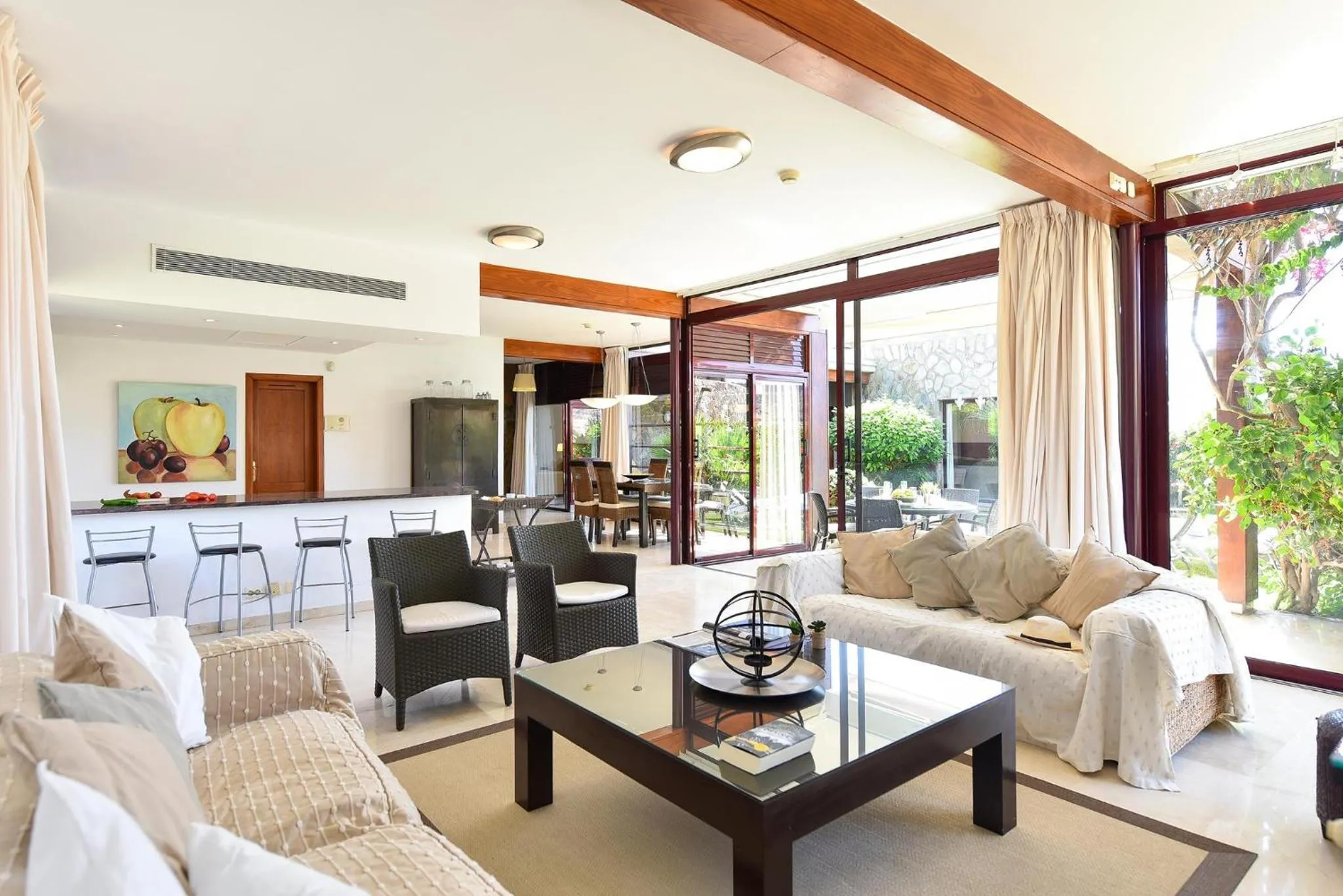 Living room in Tauro Golf by VillaGranCanaria
