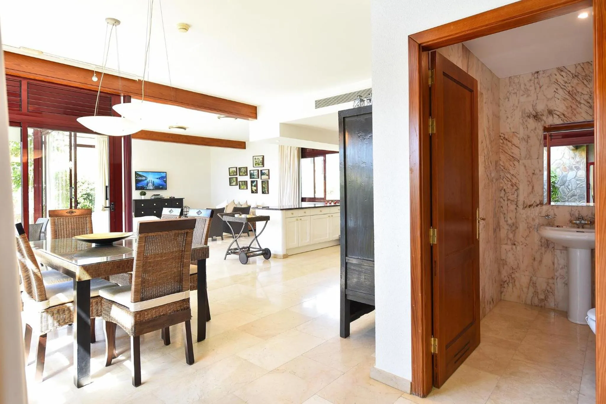 Living room in Tauro Golf by VillaGranCanaria