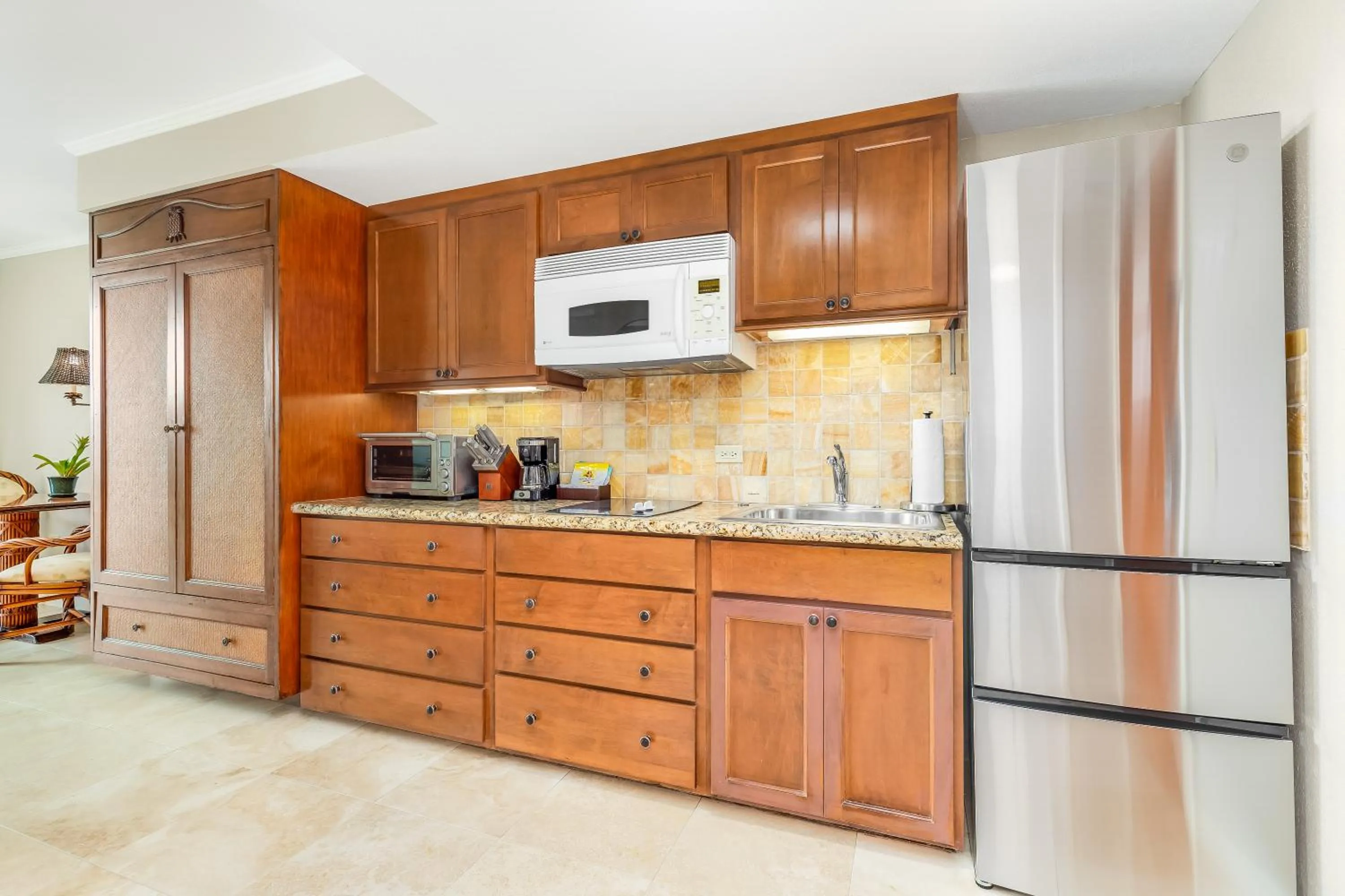 Kitchen or kitchenette in Luana Waikiki Hotel & Suites