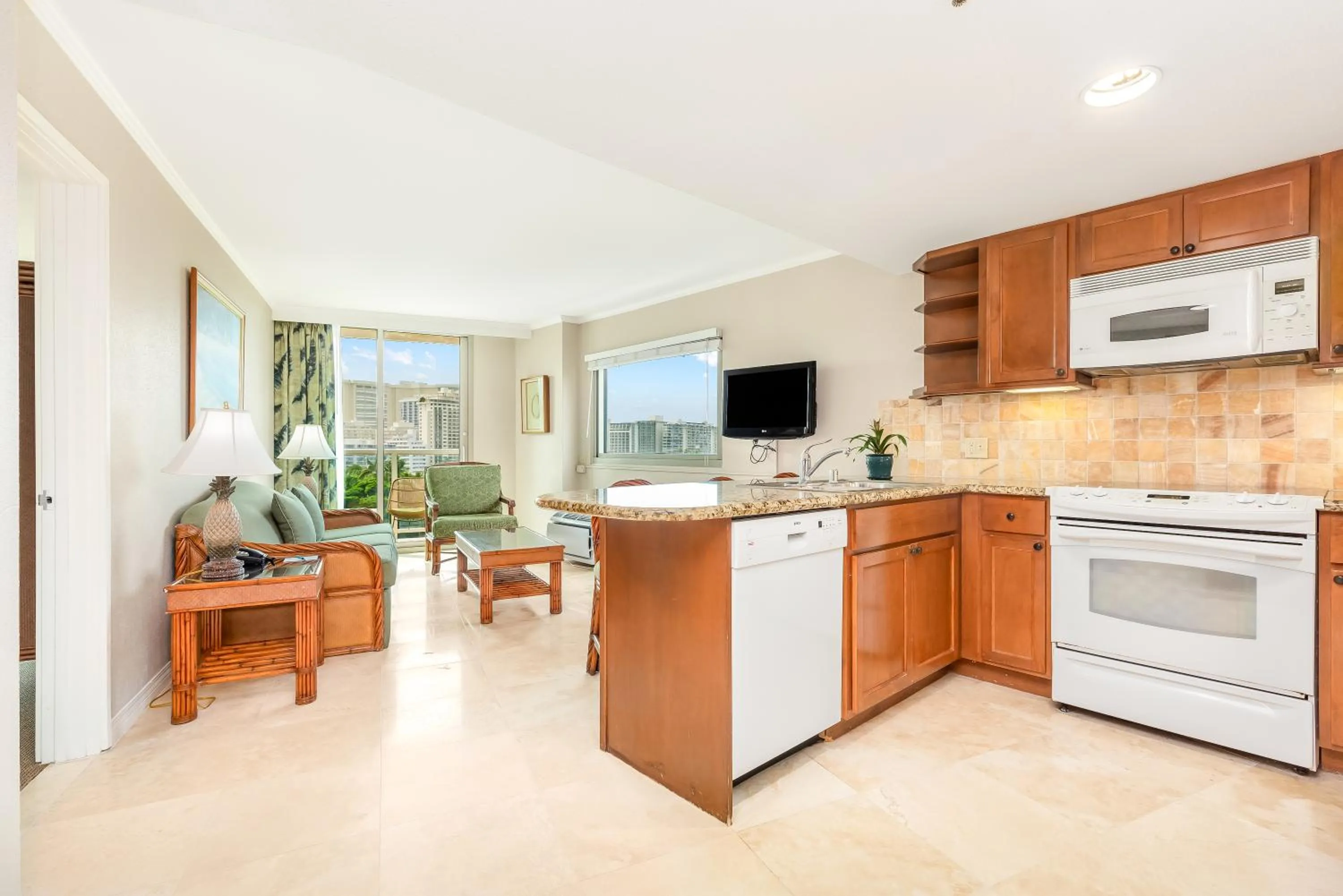 Kitchen or kitchenette in Luana Waikiki Hotel & Suites